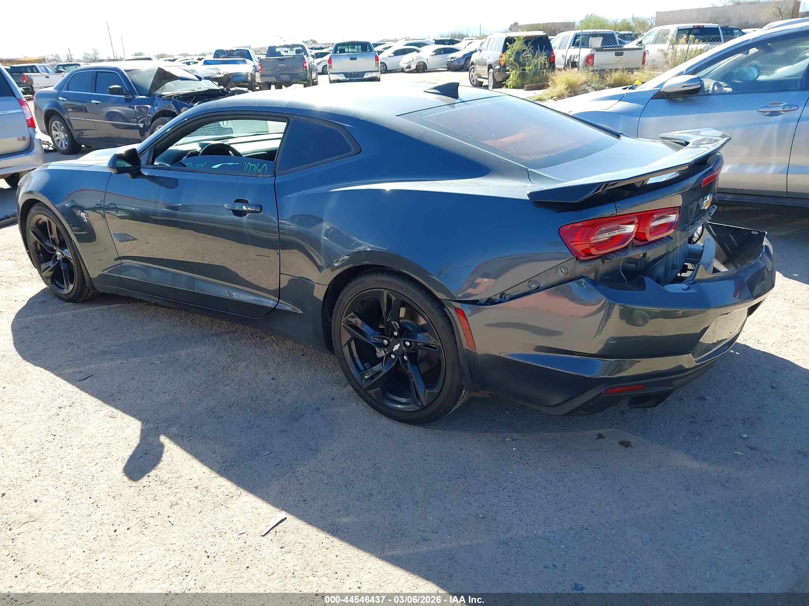 CHEVROLET CAMARO image 3