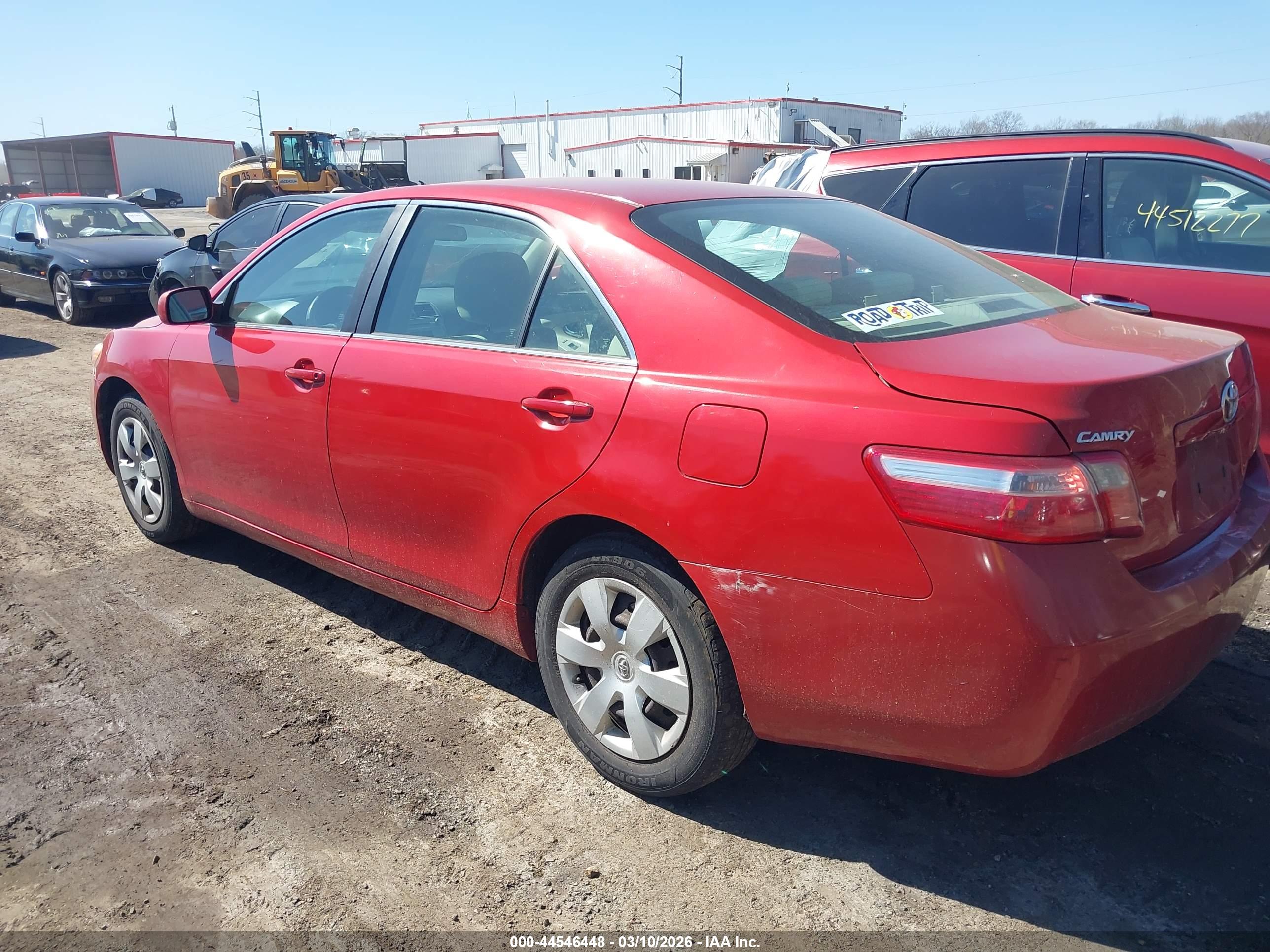 TOYOTA CAMRY image 3
