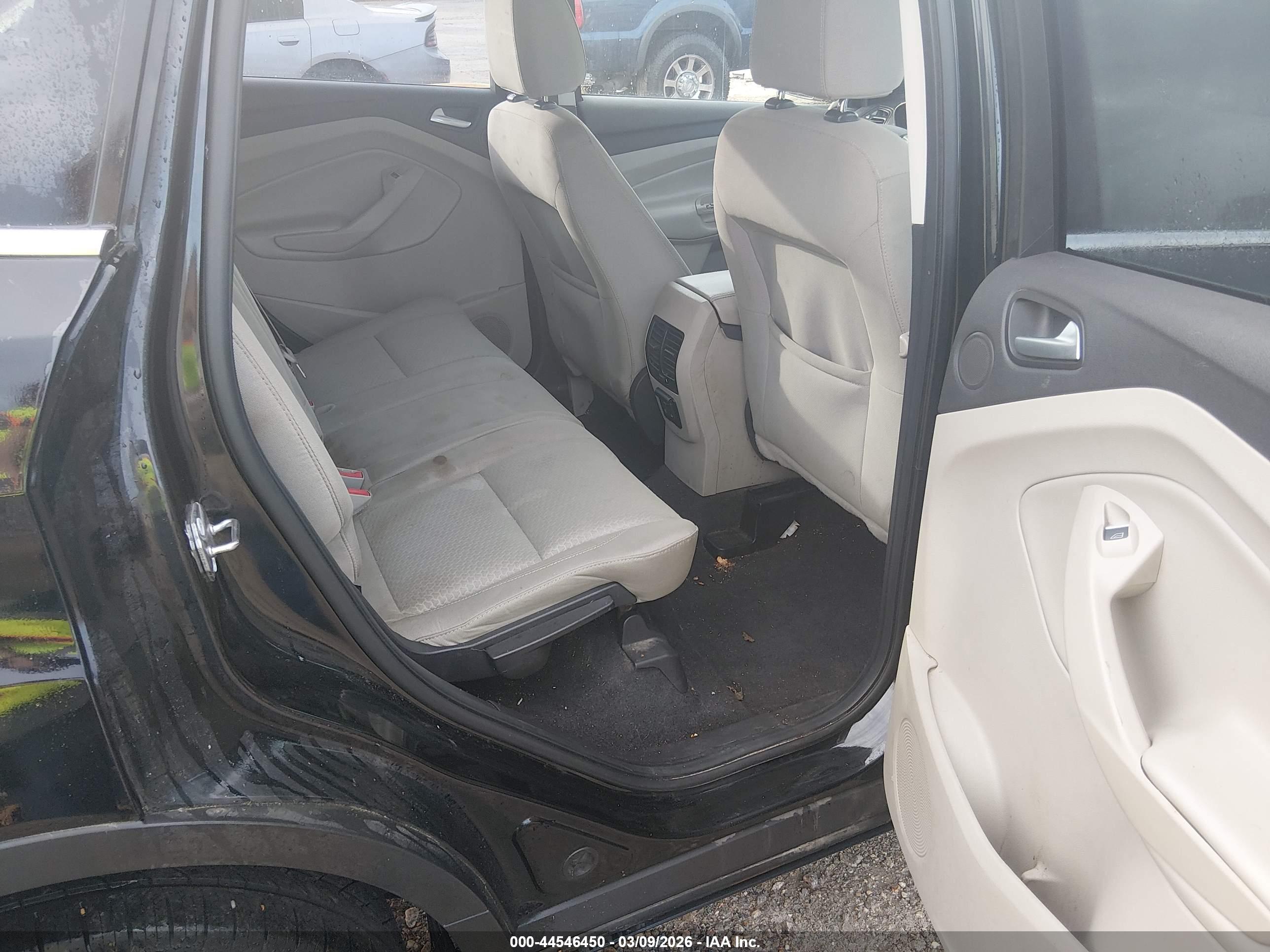 FORD ESCAPE image 8