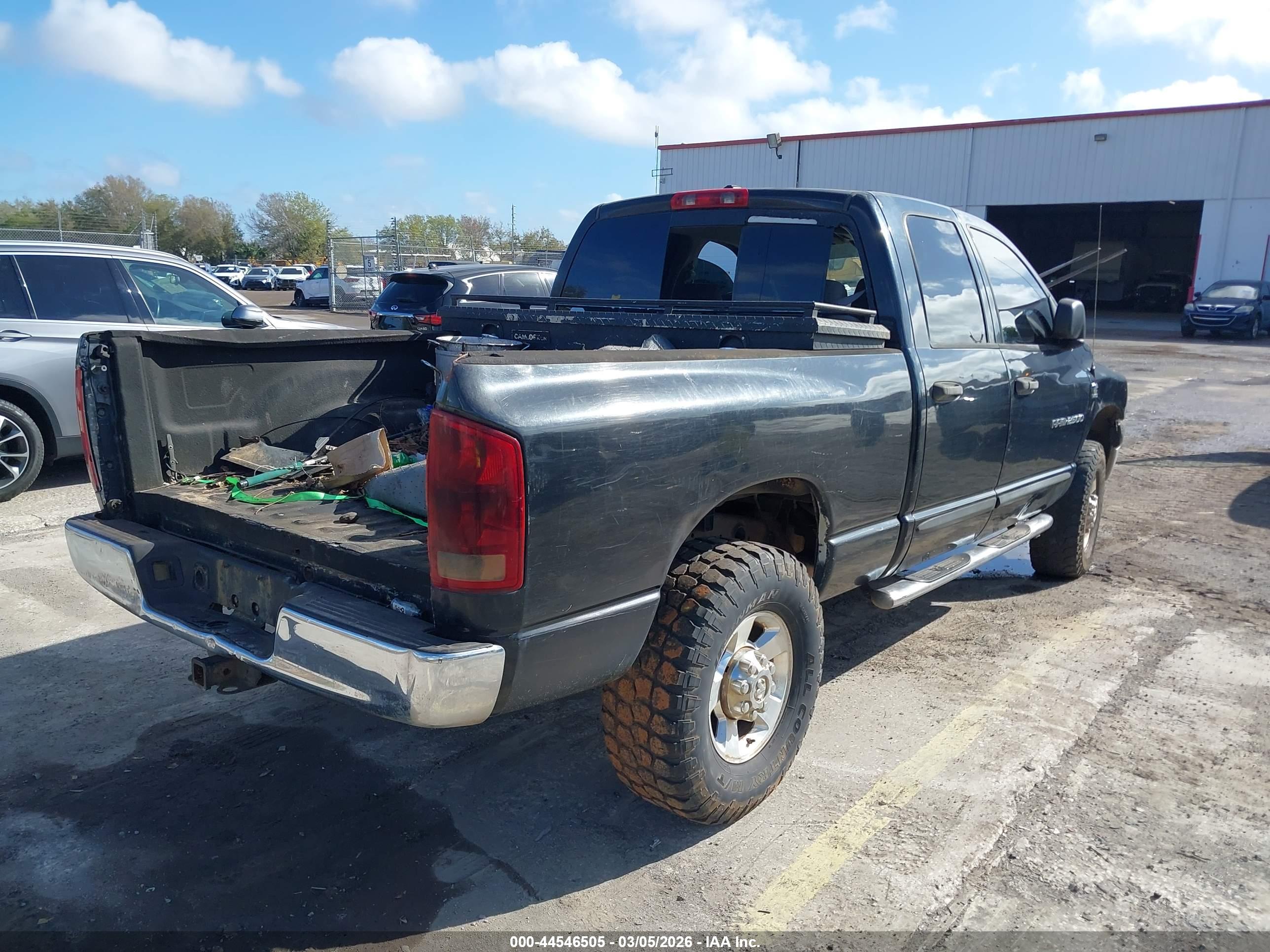 DODGE RAM image 4