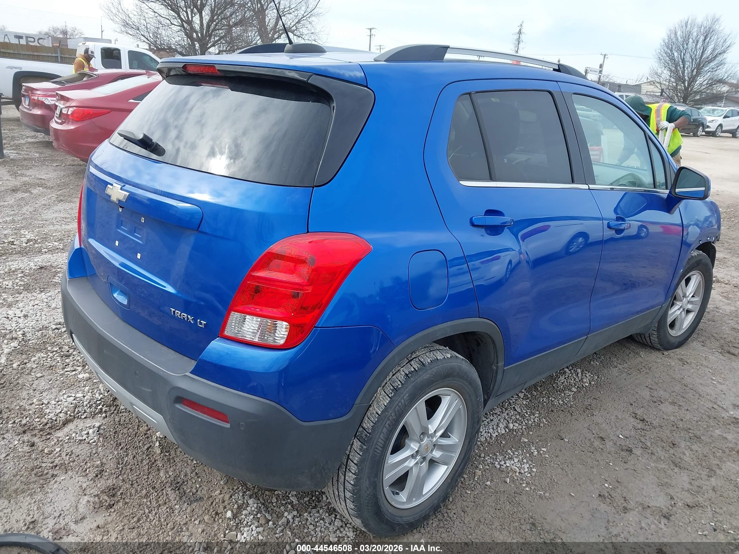 CHEVROLET TRAX image 4
