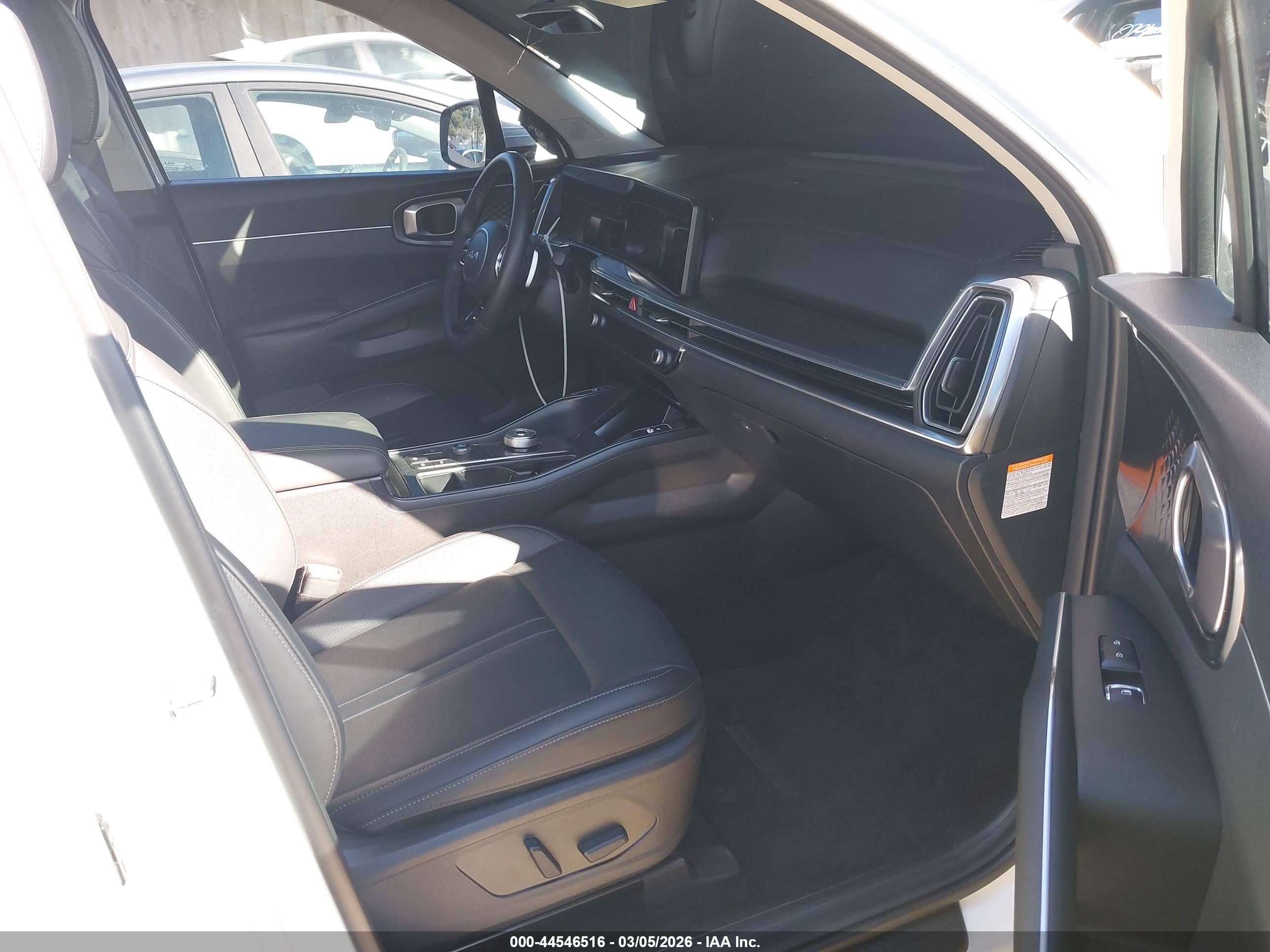 KIA SORENTO image 5