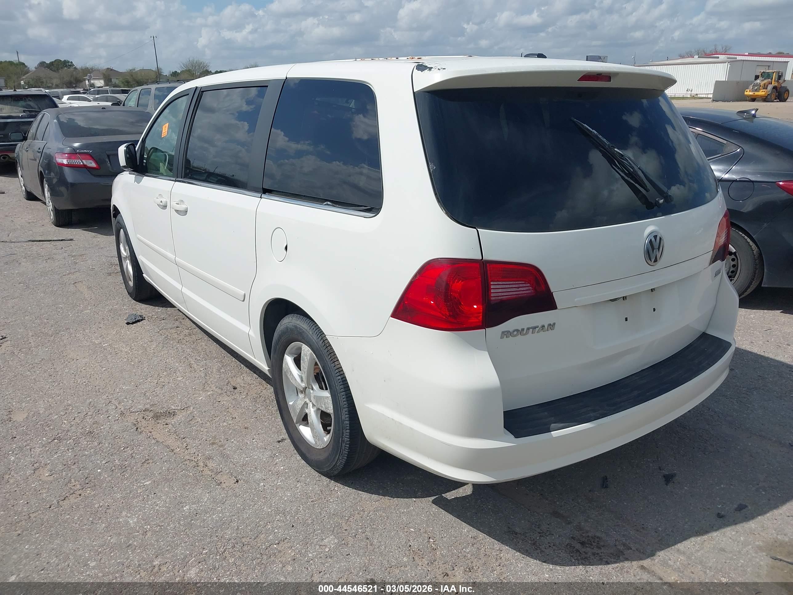VOLKSWAGEN ROUTAN image 3