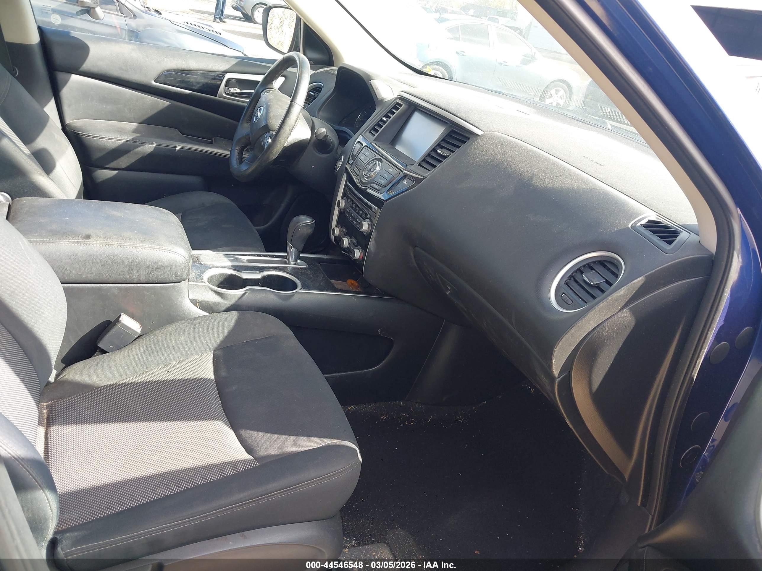 NISSAN PATHFINDER image 5