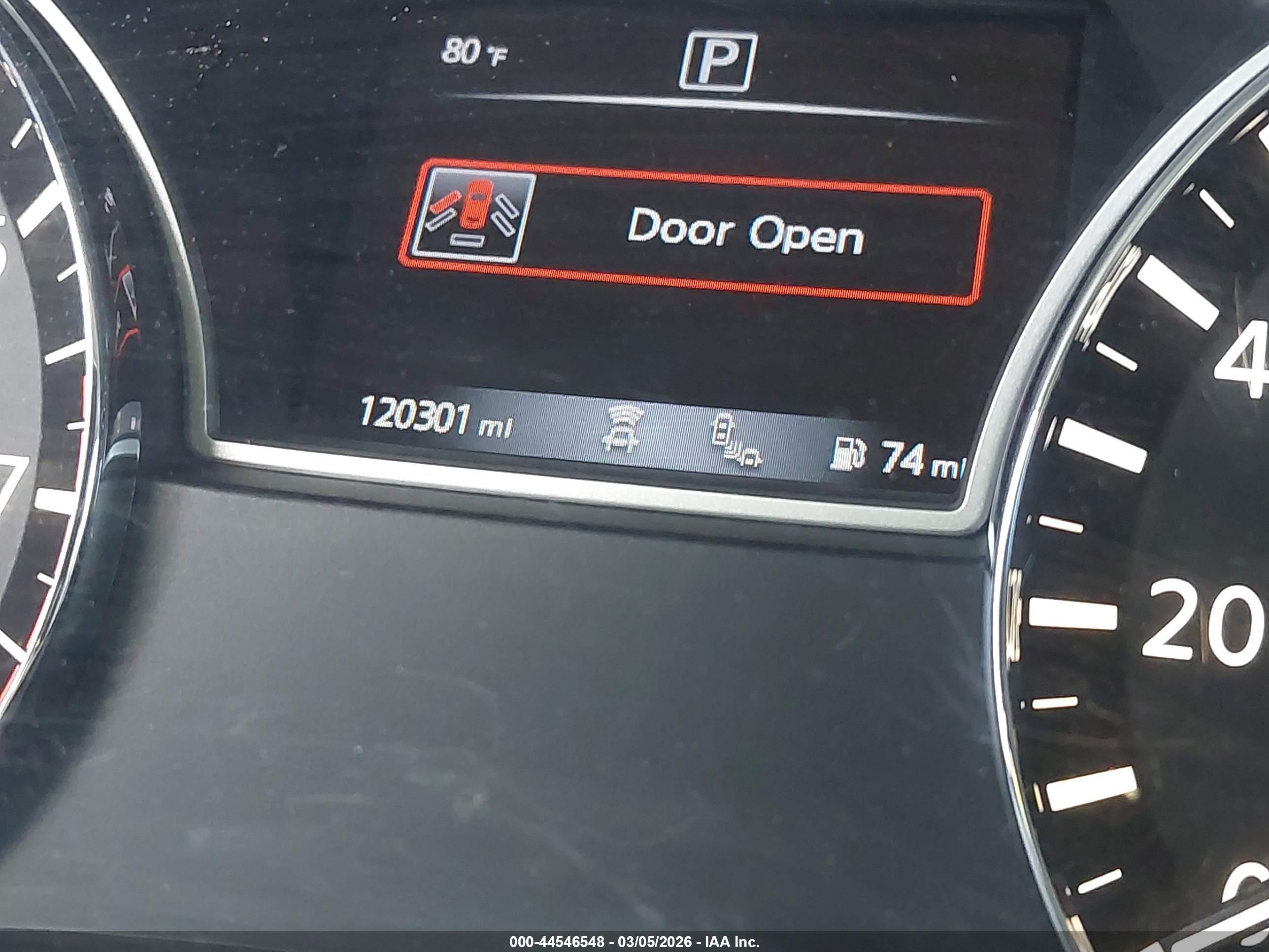 NISSAN PATHFINDER image 7