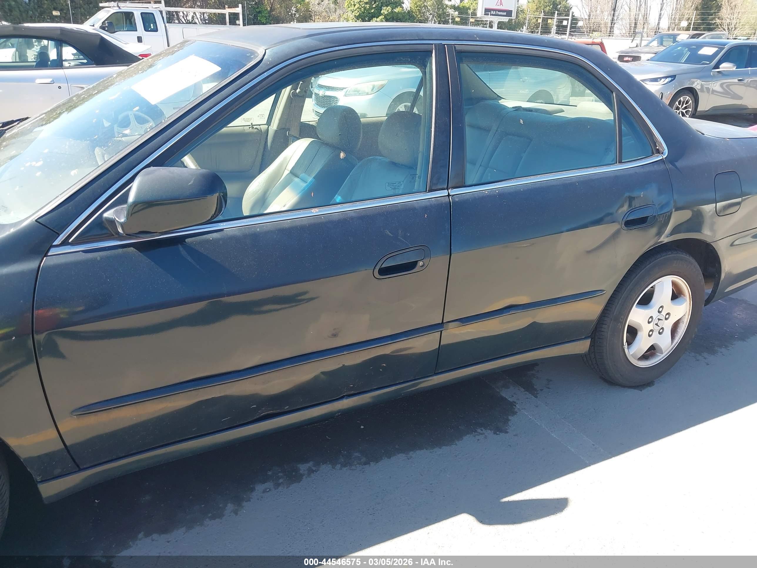 HONDA ACCORD image 6