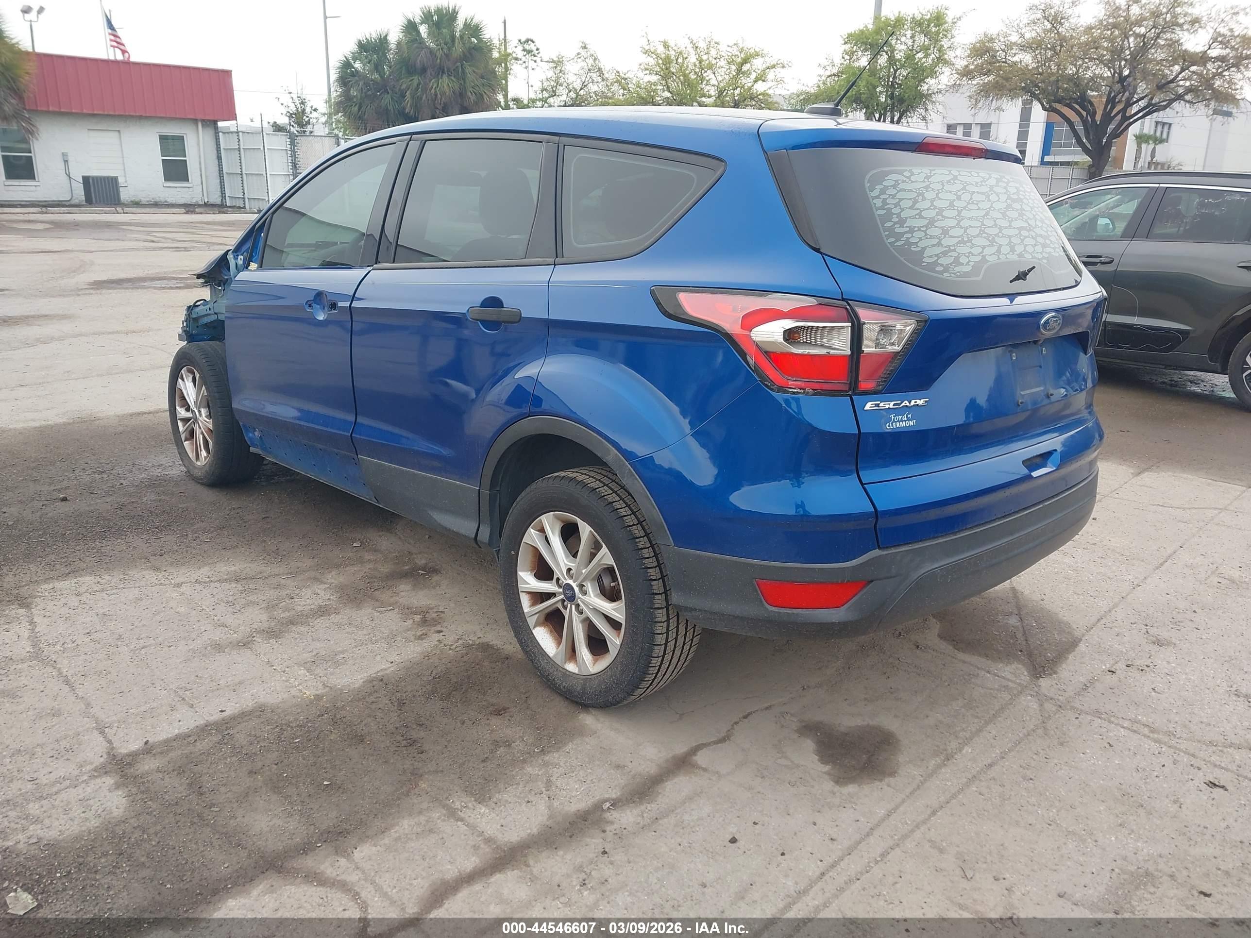 FORD ESCAPE image 3