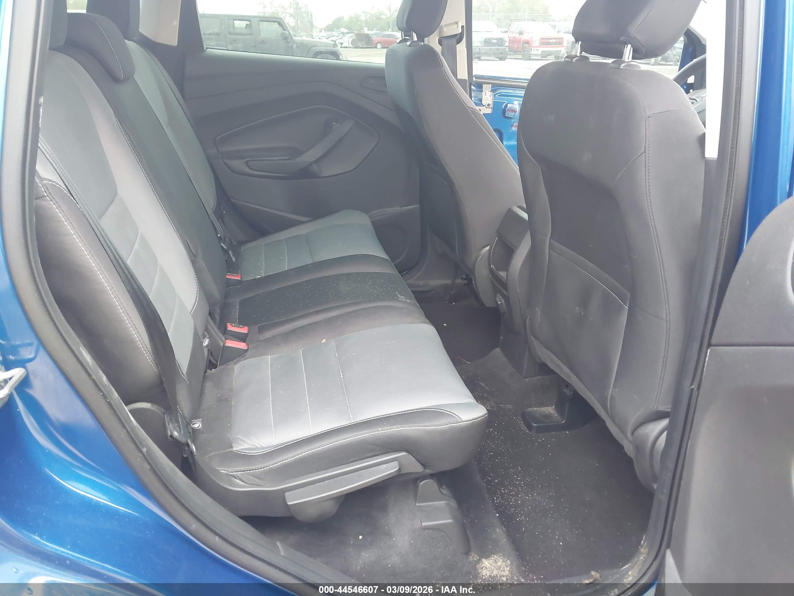FORD ESCAPE image 8