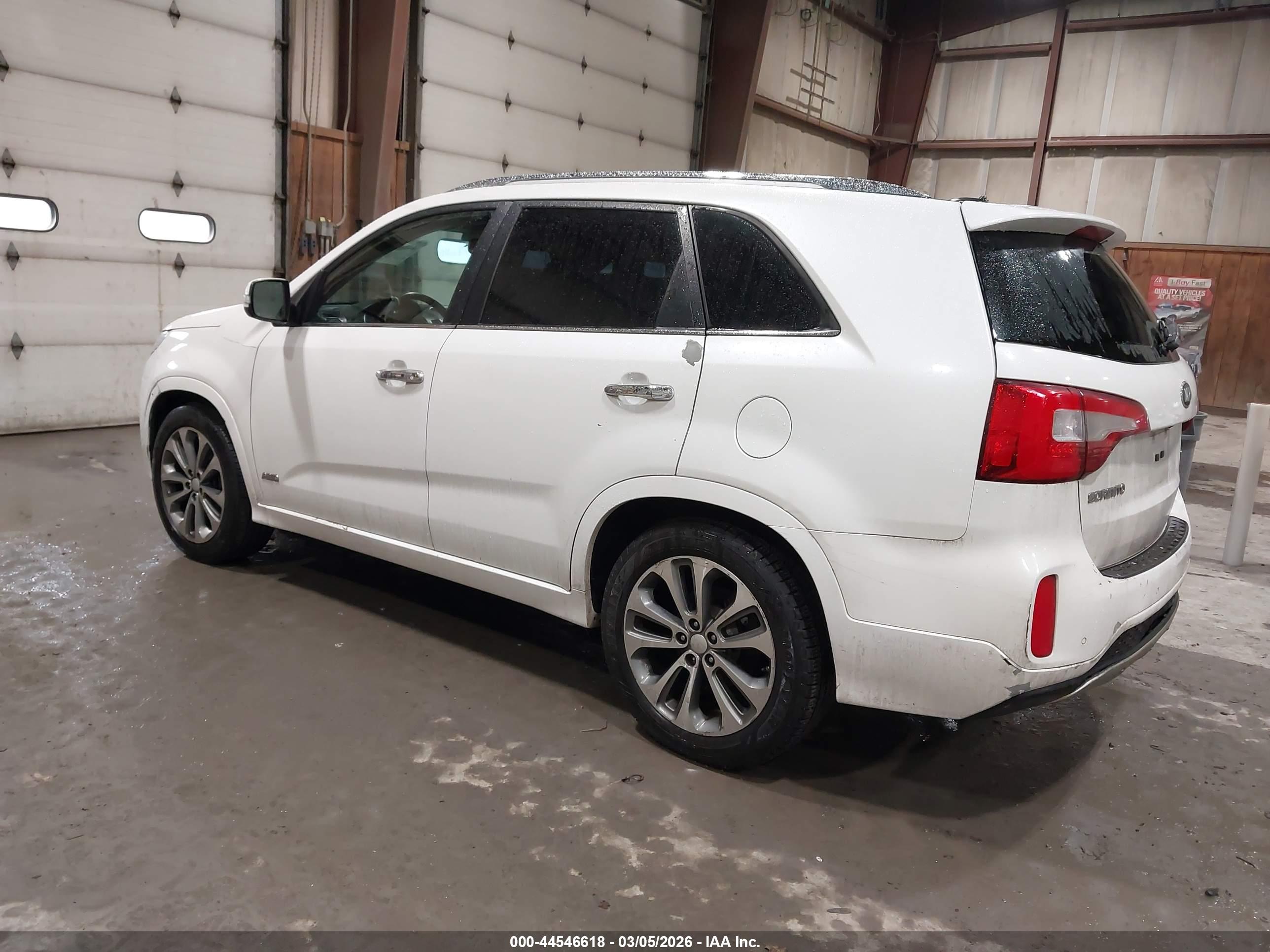 KIA SORENTO image 3