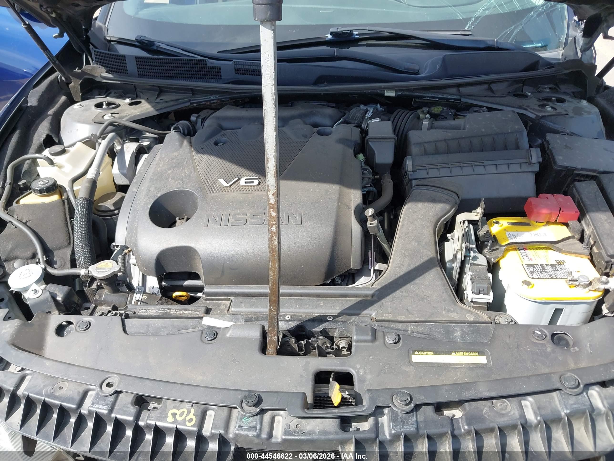 NISSAN MAXIMA image 10