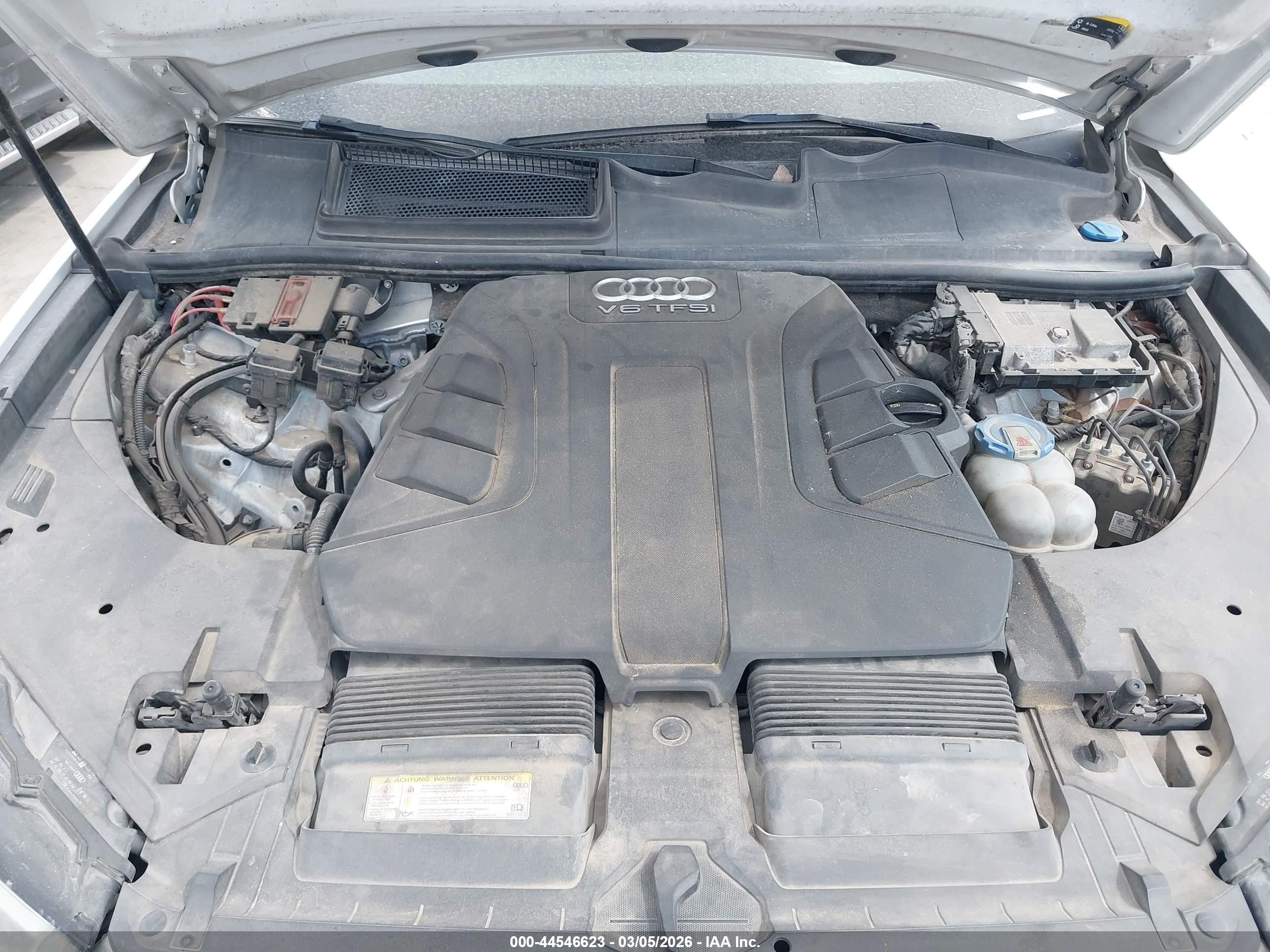 AUDI Q7 image 10