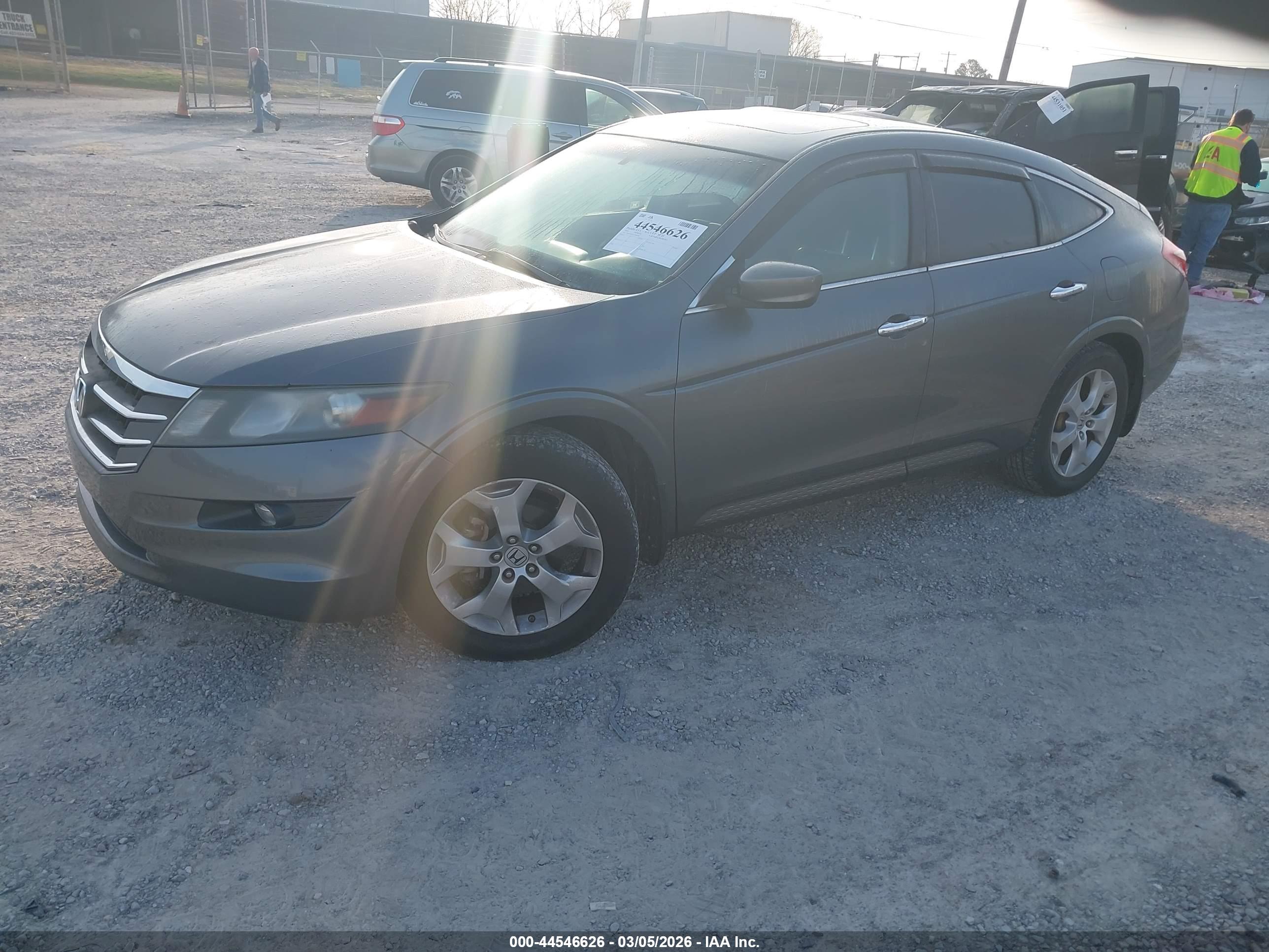 HONDA ACCORD image 2