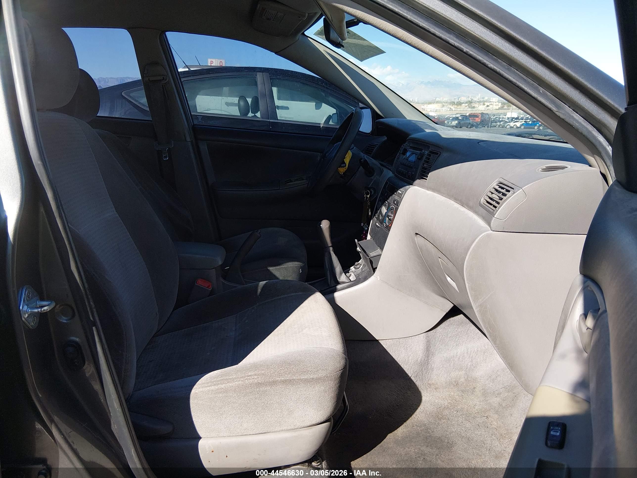 TOYOTA COROLLA image 5
