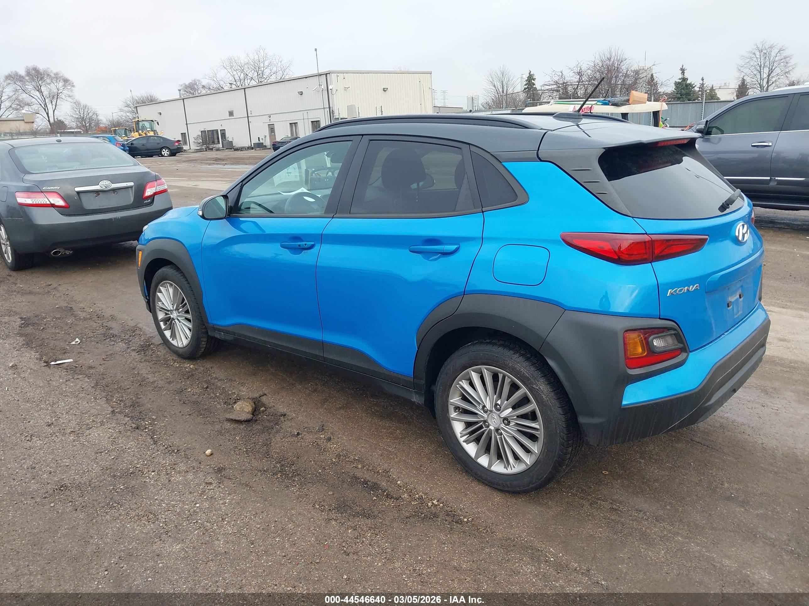 HYUNDAI KONA image 3