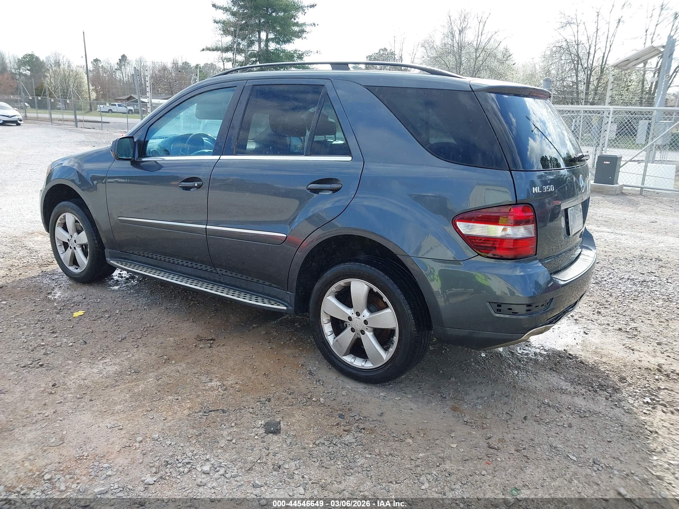 MERCEDES-BENZ ML image 3