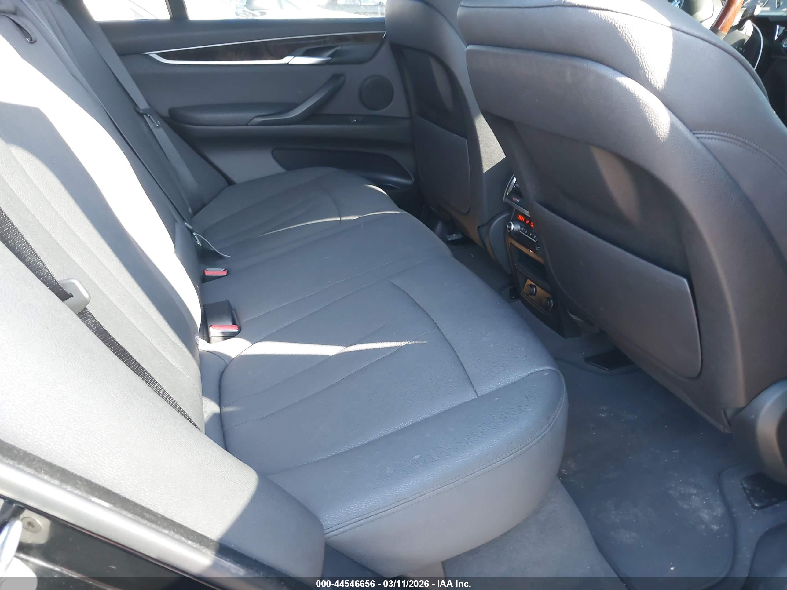 BMW X5 image 8