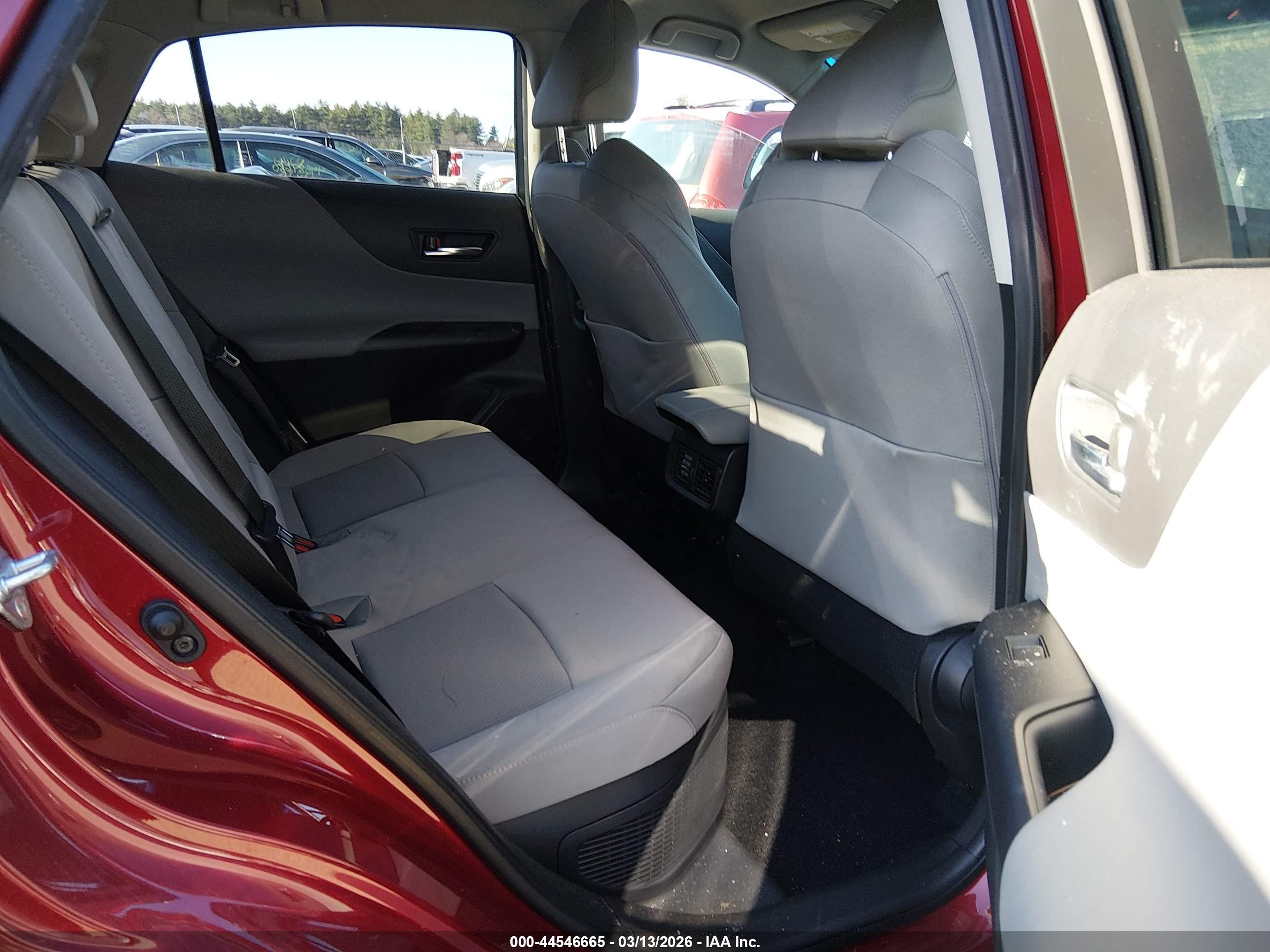 TOYOTA VENZA image 8