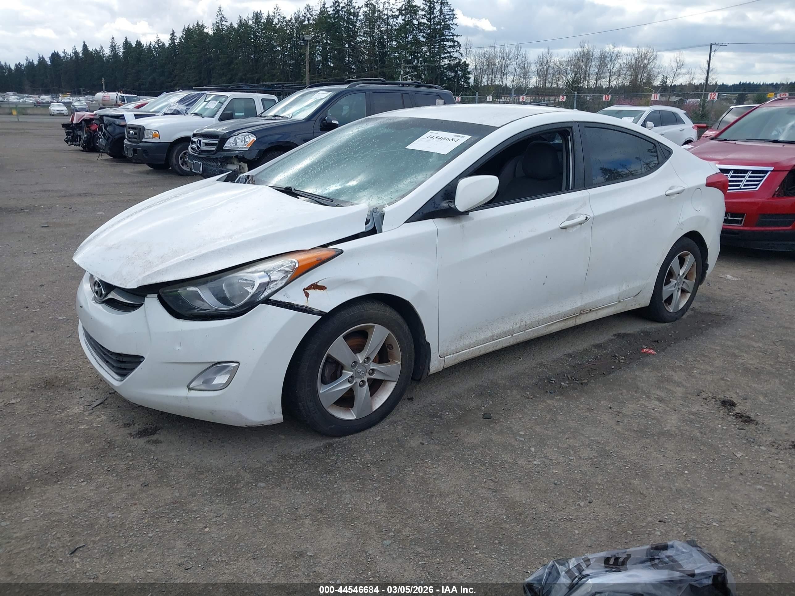 HYUNDAI ELANTRA image 2