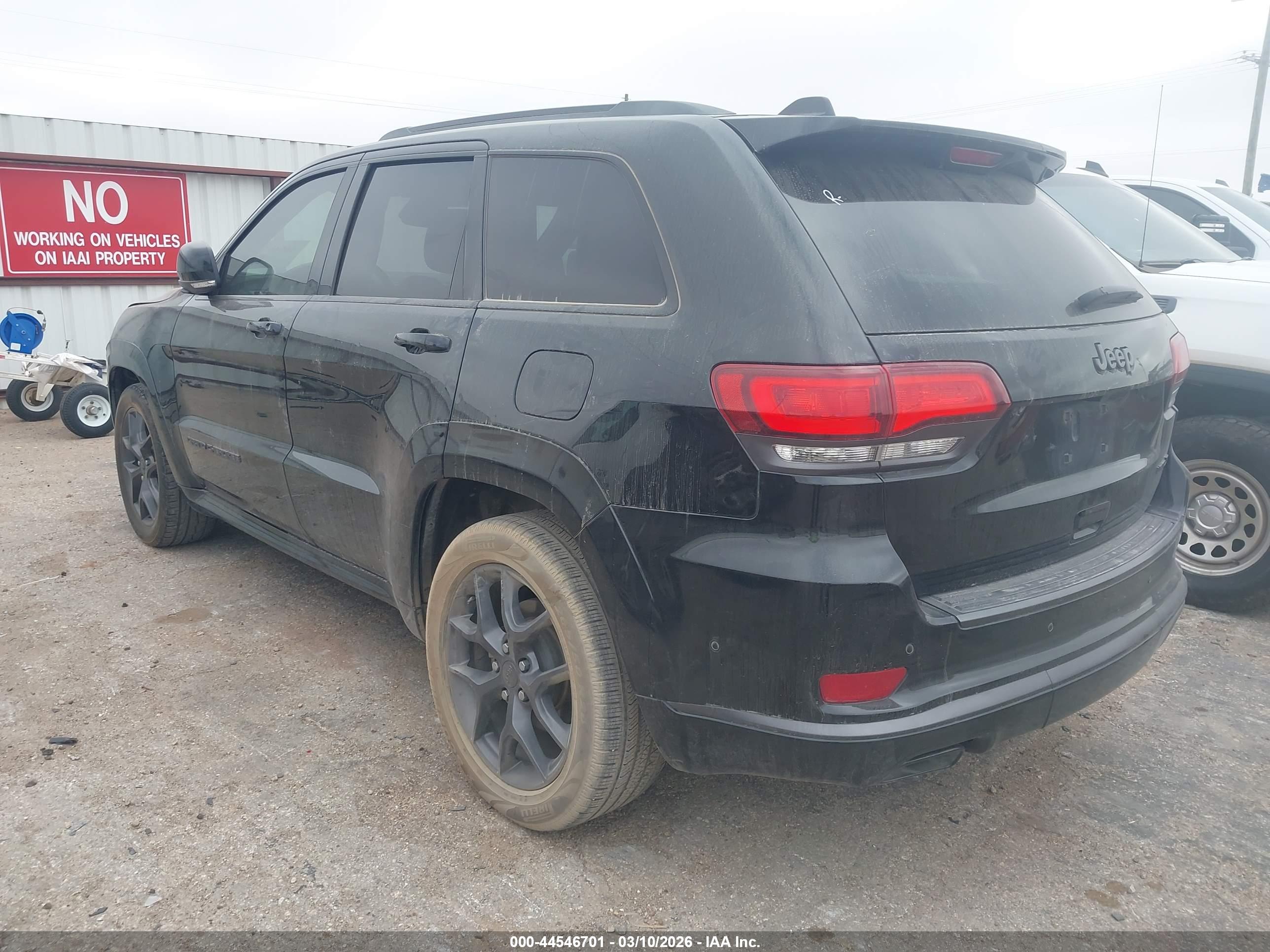 JEEP GRAND image 3