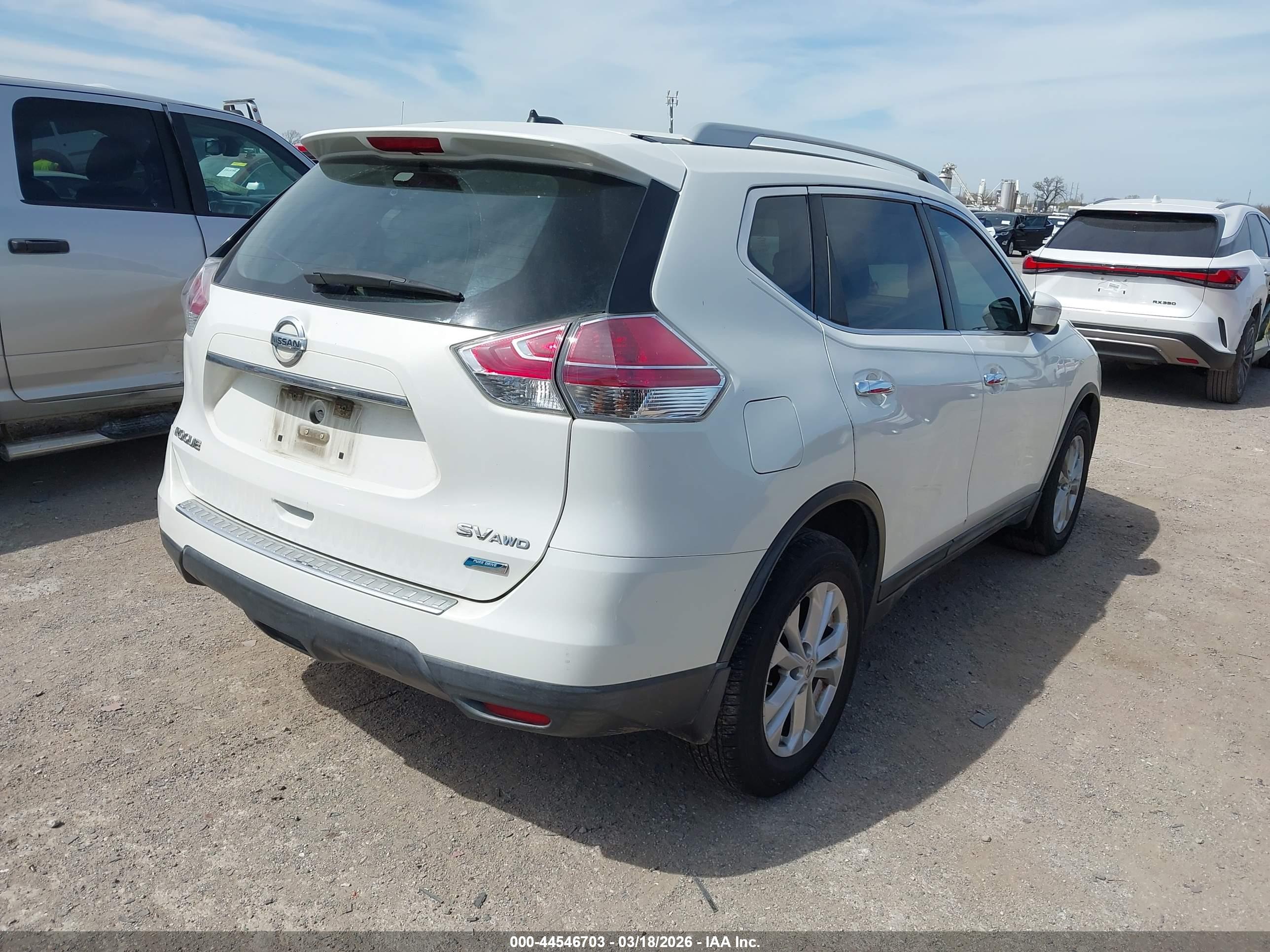 NISSAN ROGUE image 4