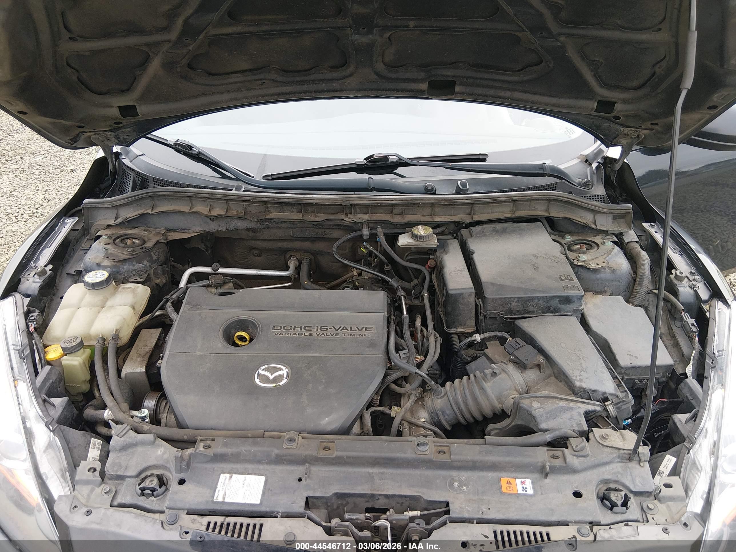 MAZDA MAZDA3 image 10