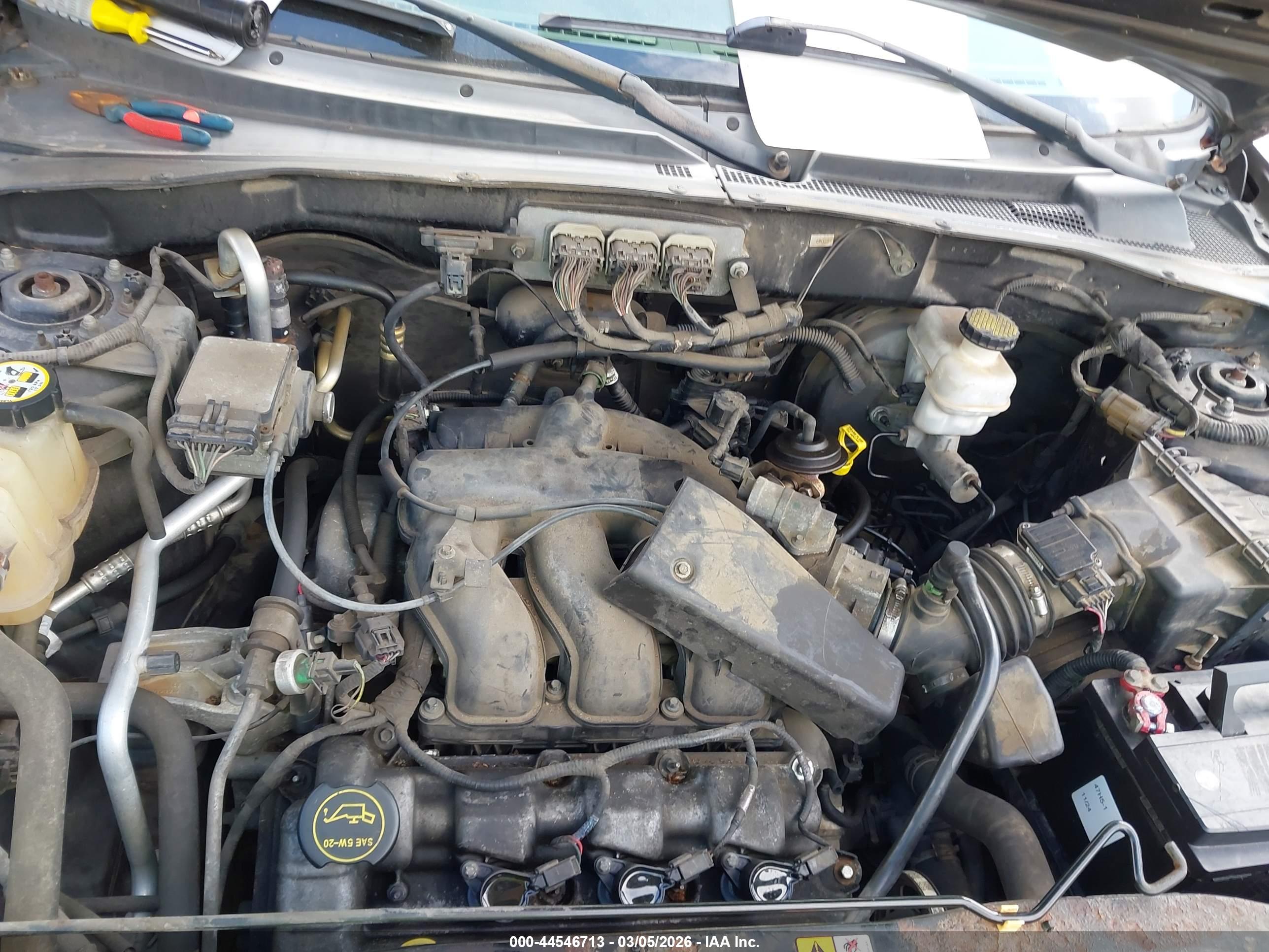 FORD ESCAPE image 10