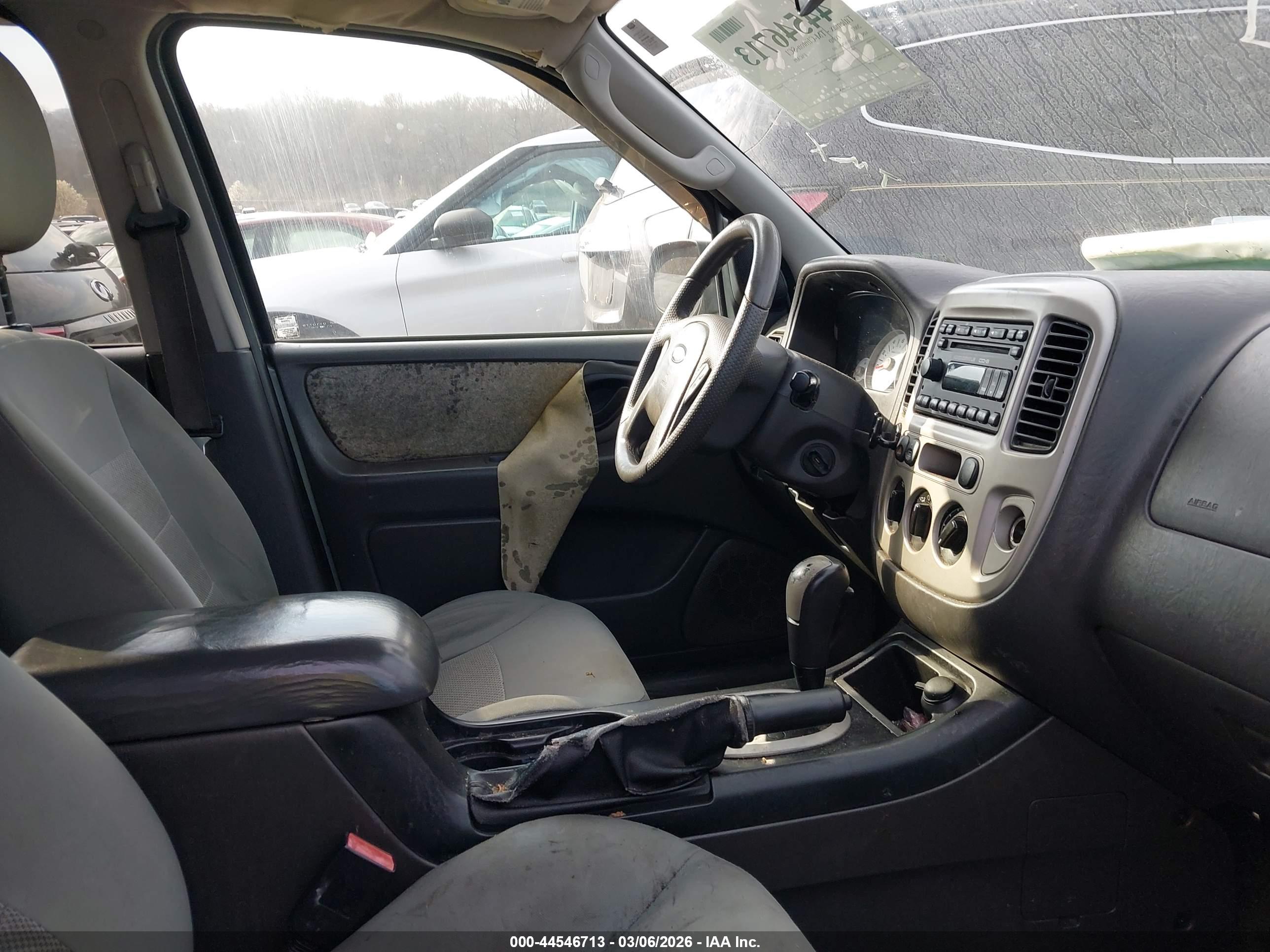 FORD ESCAPE image 5