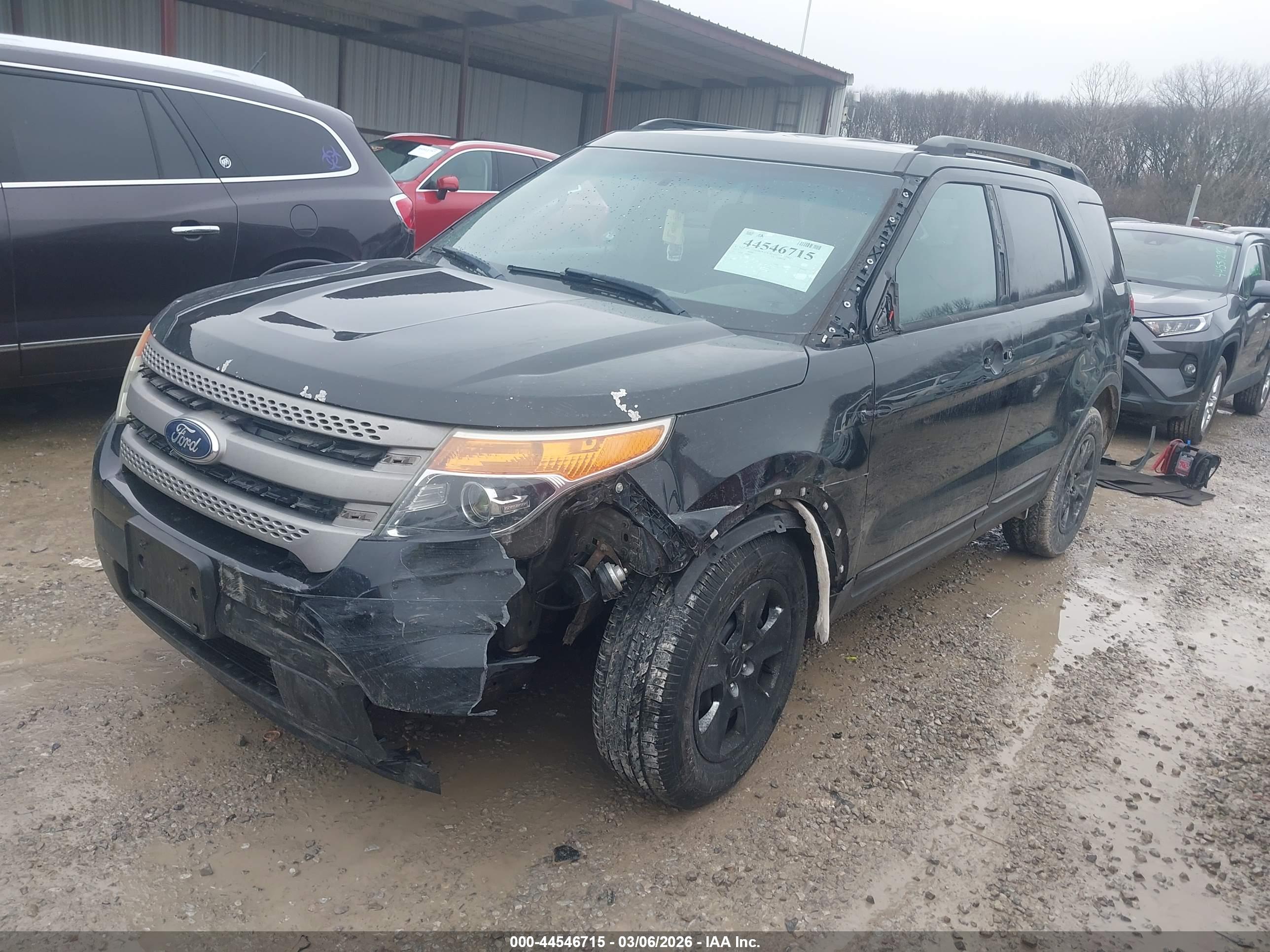 FORD EXPLORER image 2