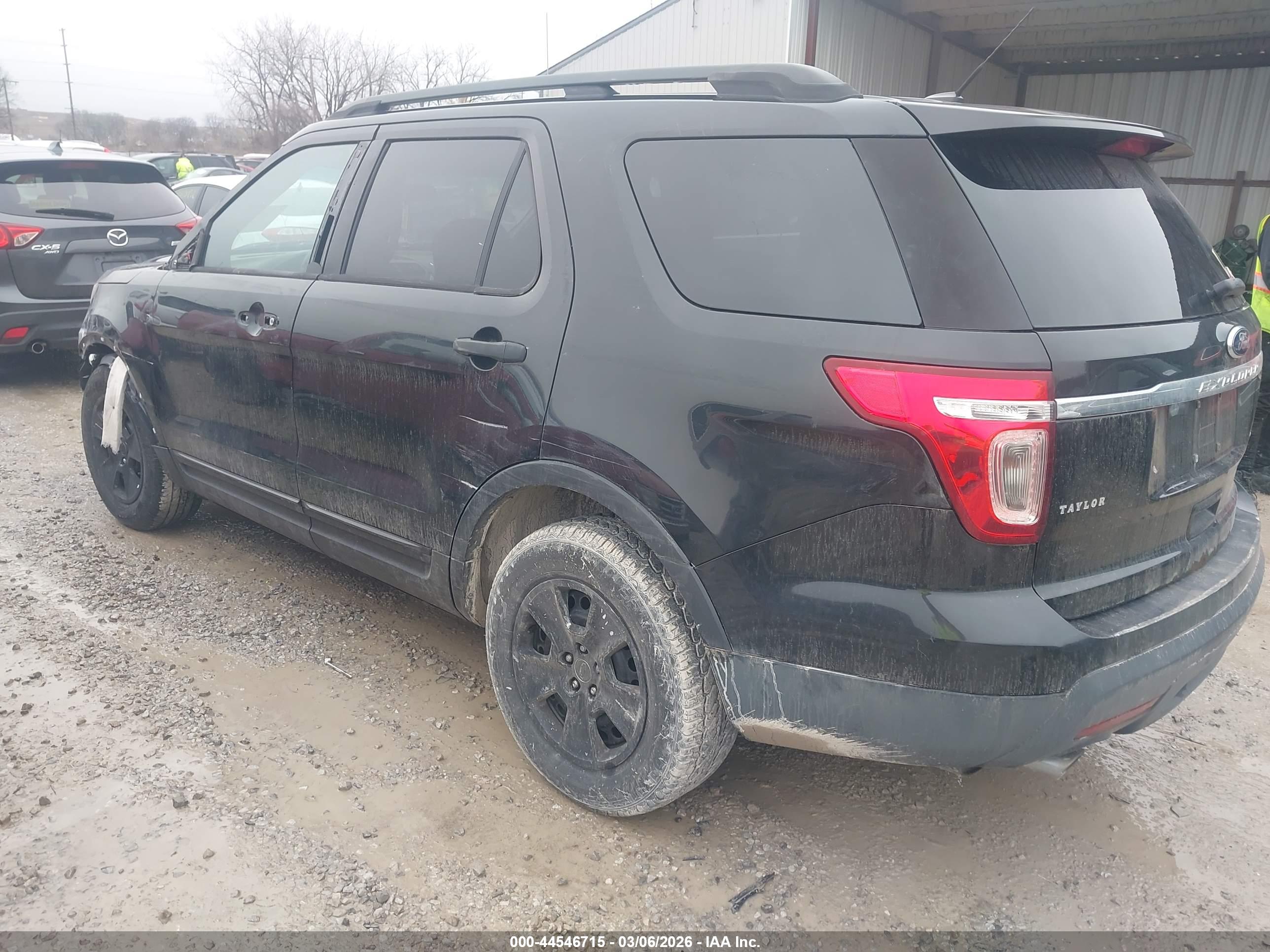 FORD EXPLORER image 3