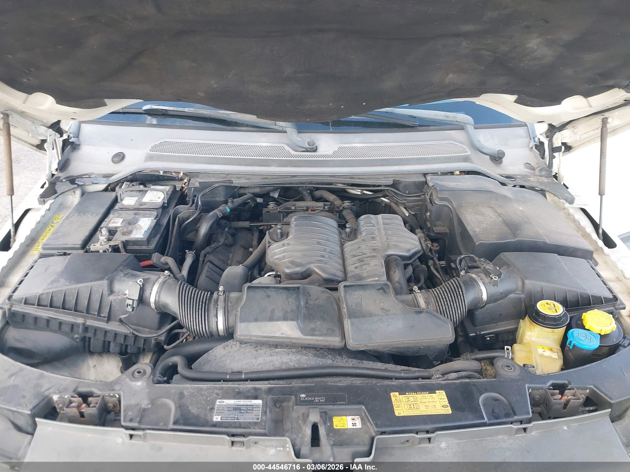 LAND ROVER image 10