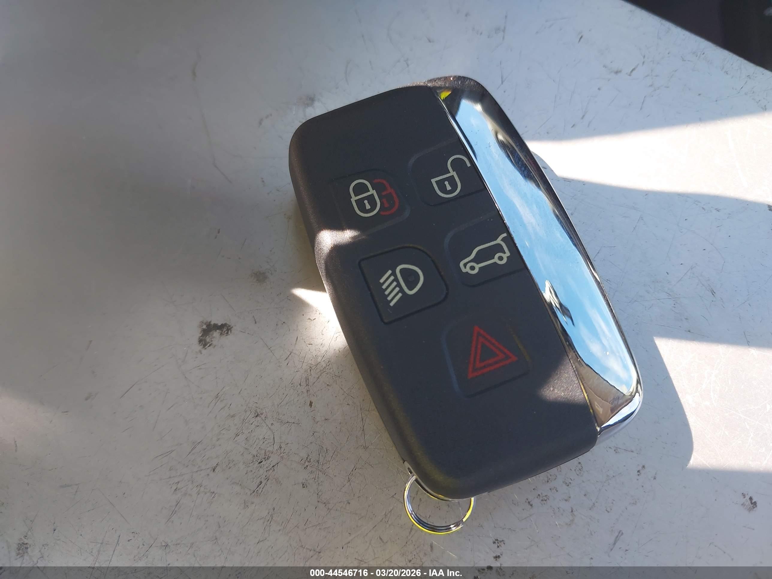 LAND ROVER image 11