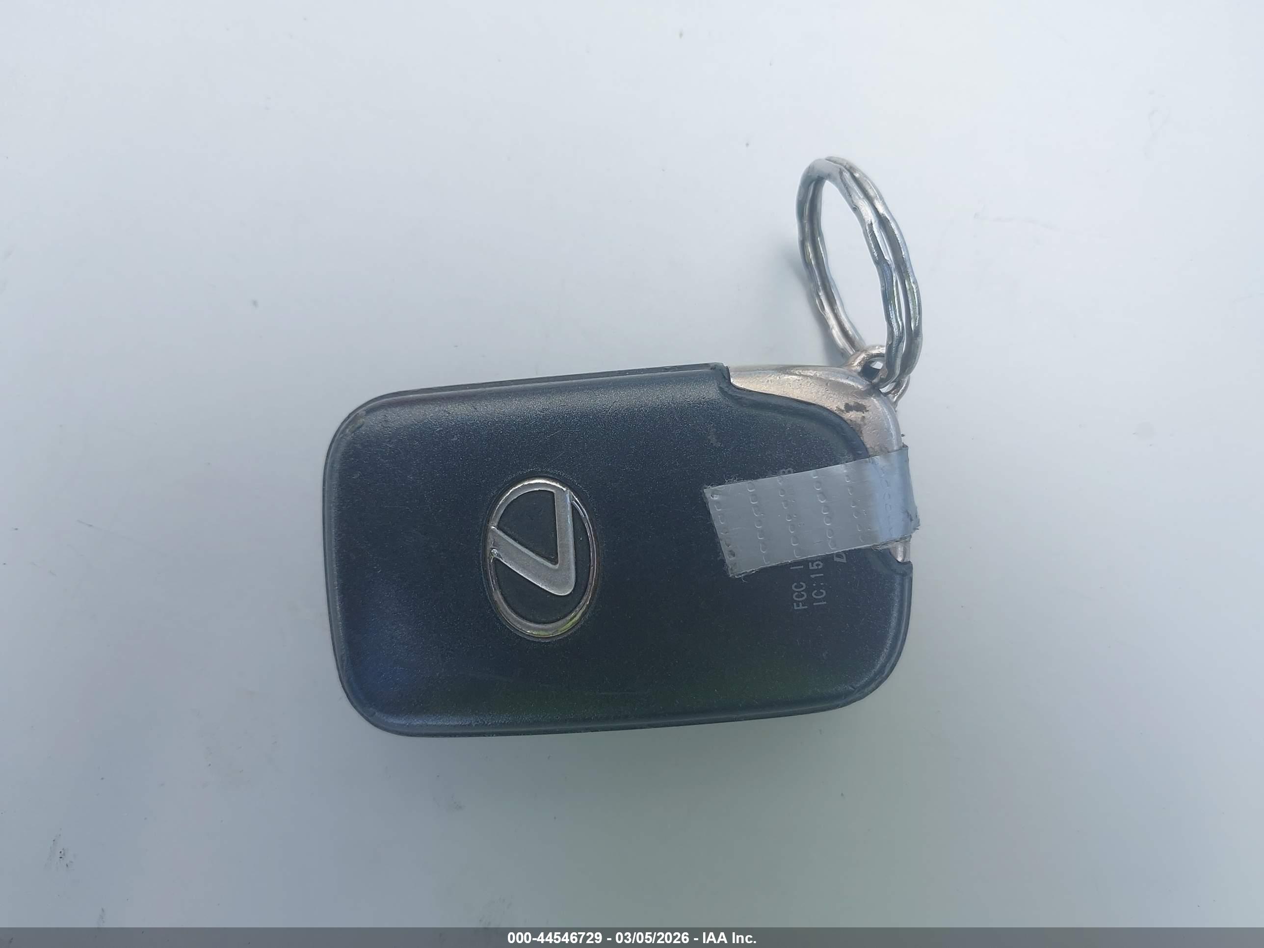 LEXUS ES image 11