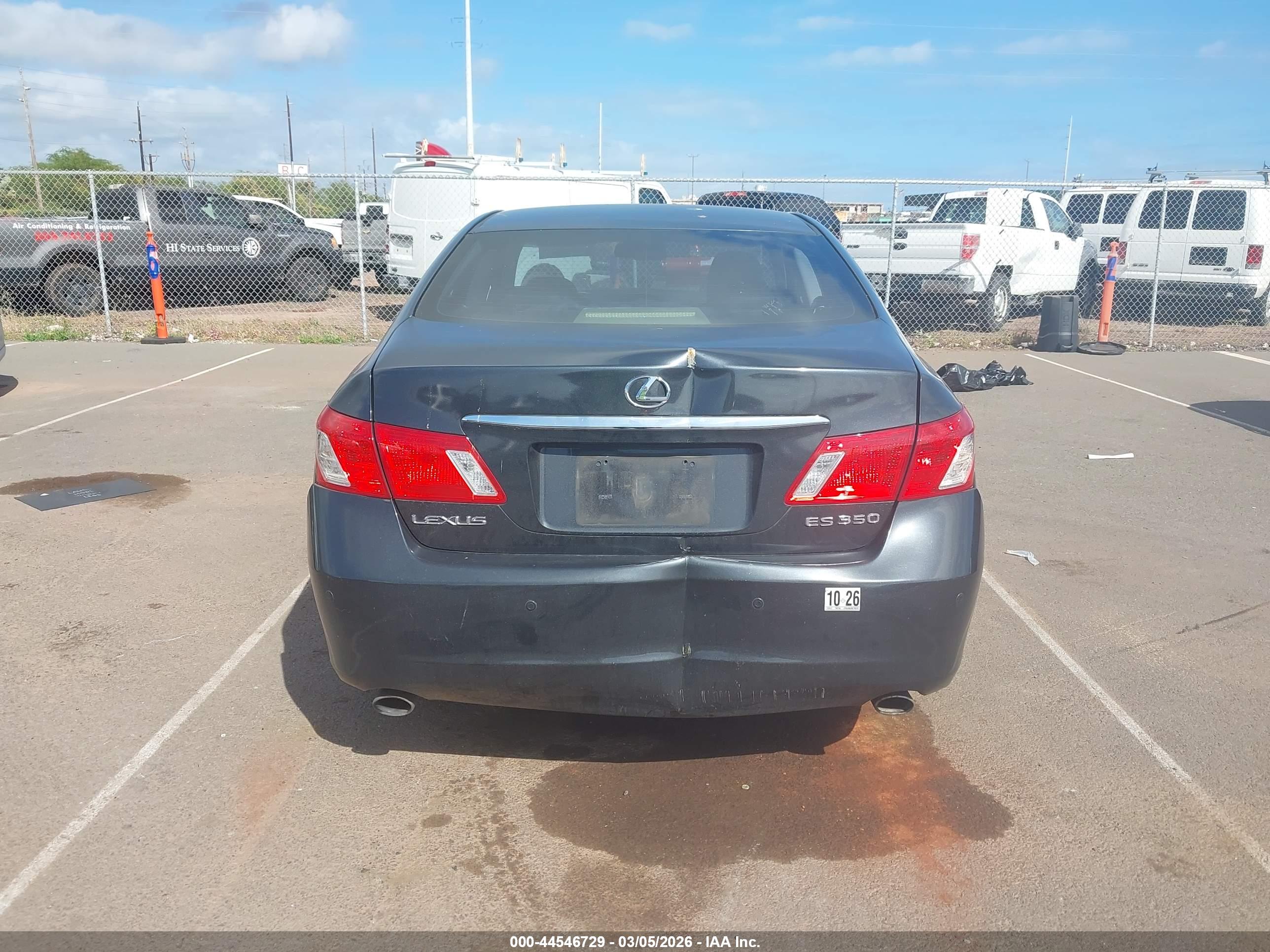 LEXUS ES image 6