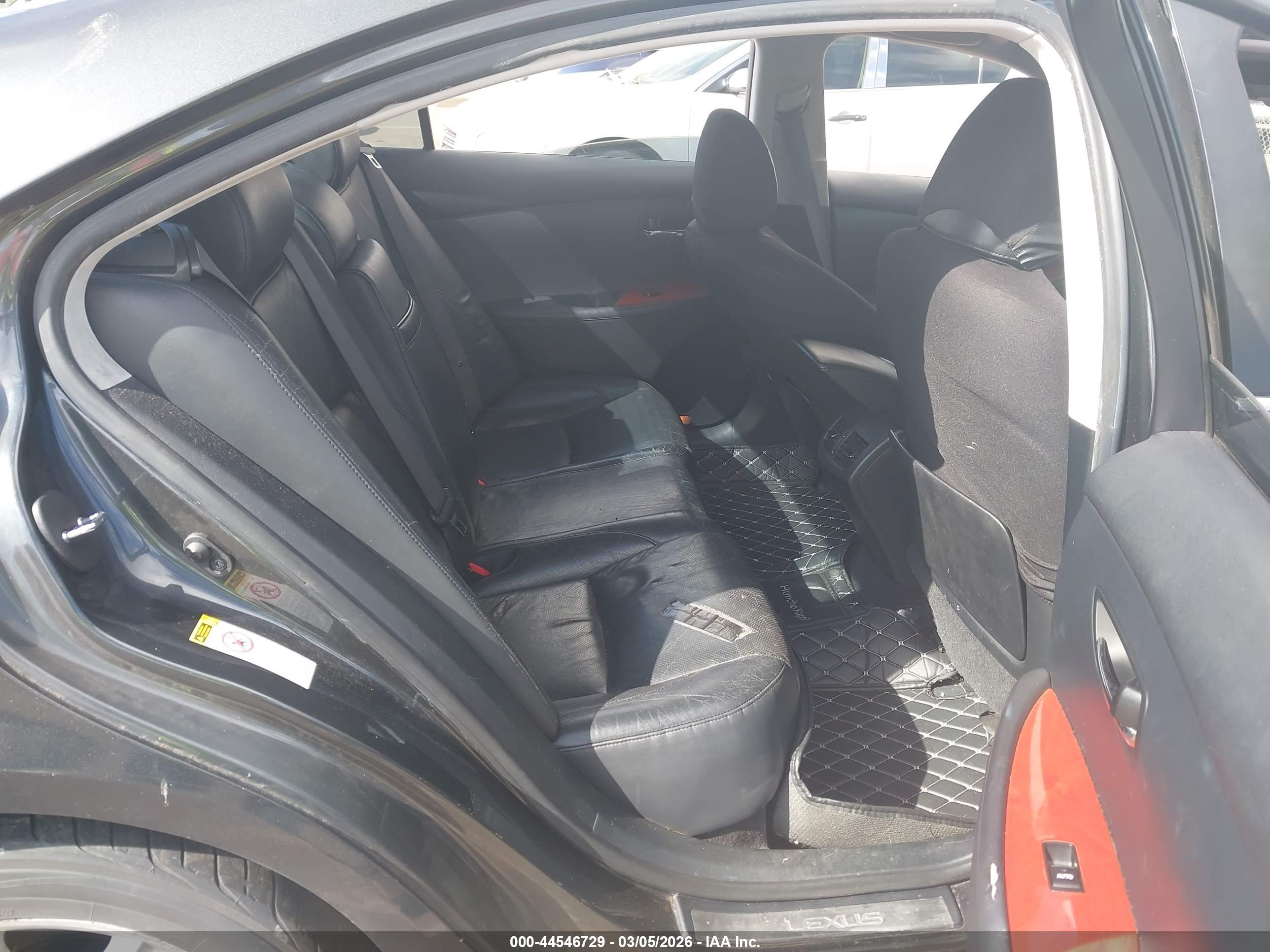 LEXUS ES image 8