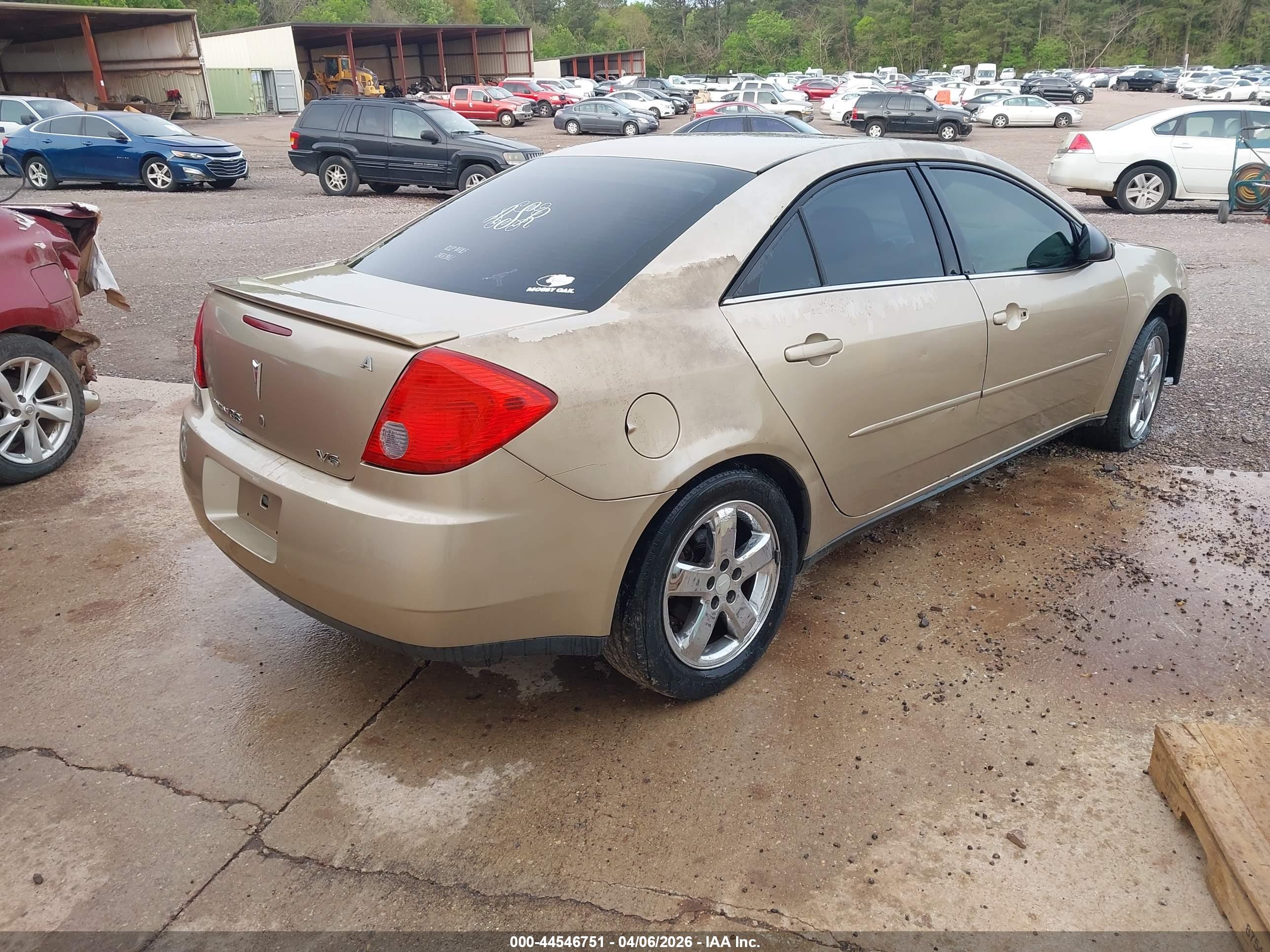 PONTIAC G6 image 4