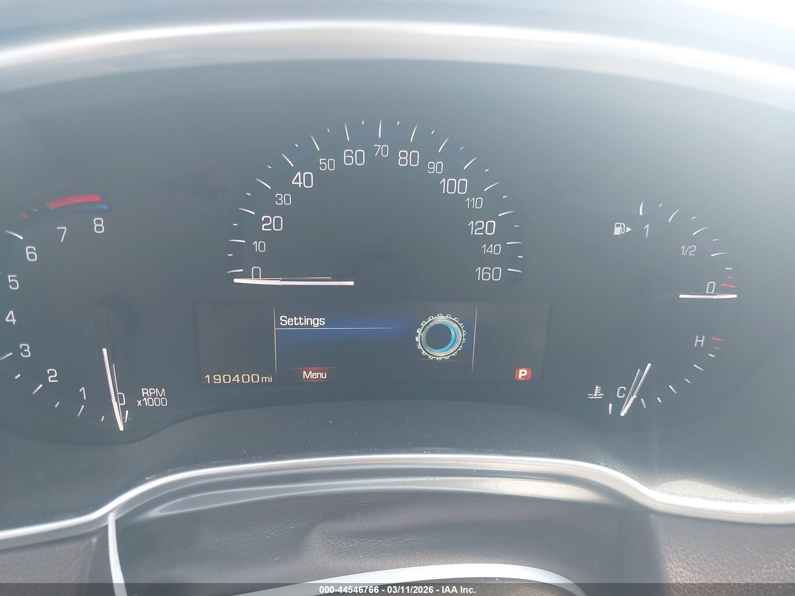 CADILLAC SRX image 7