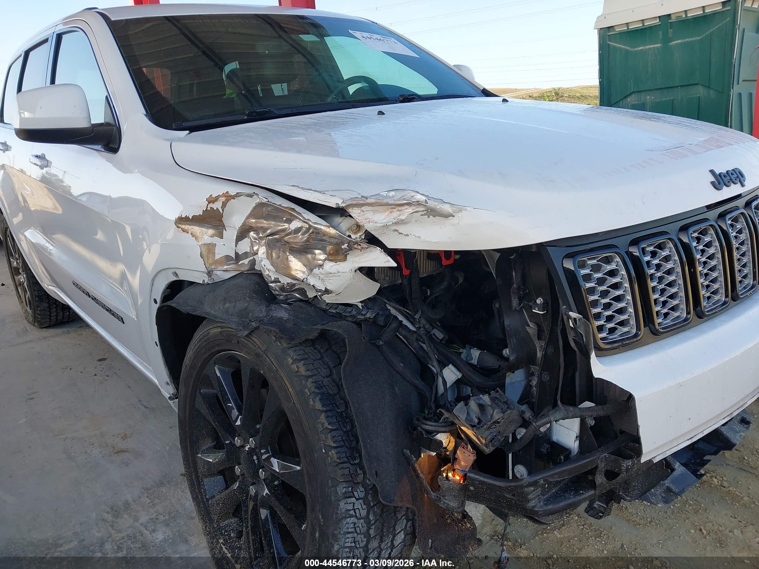 JEEP GRAND image 6