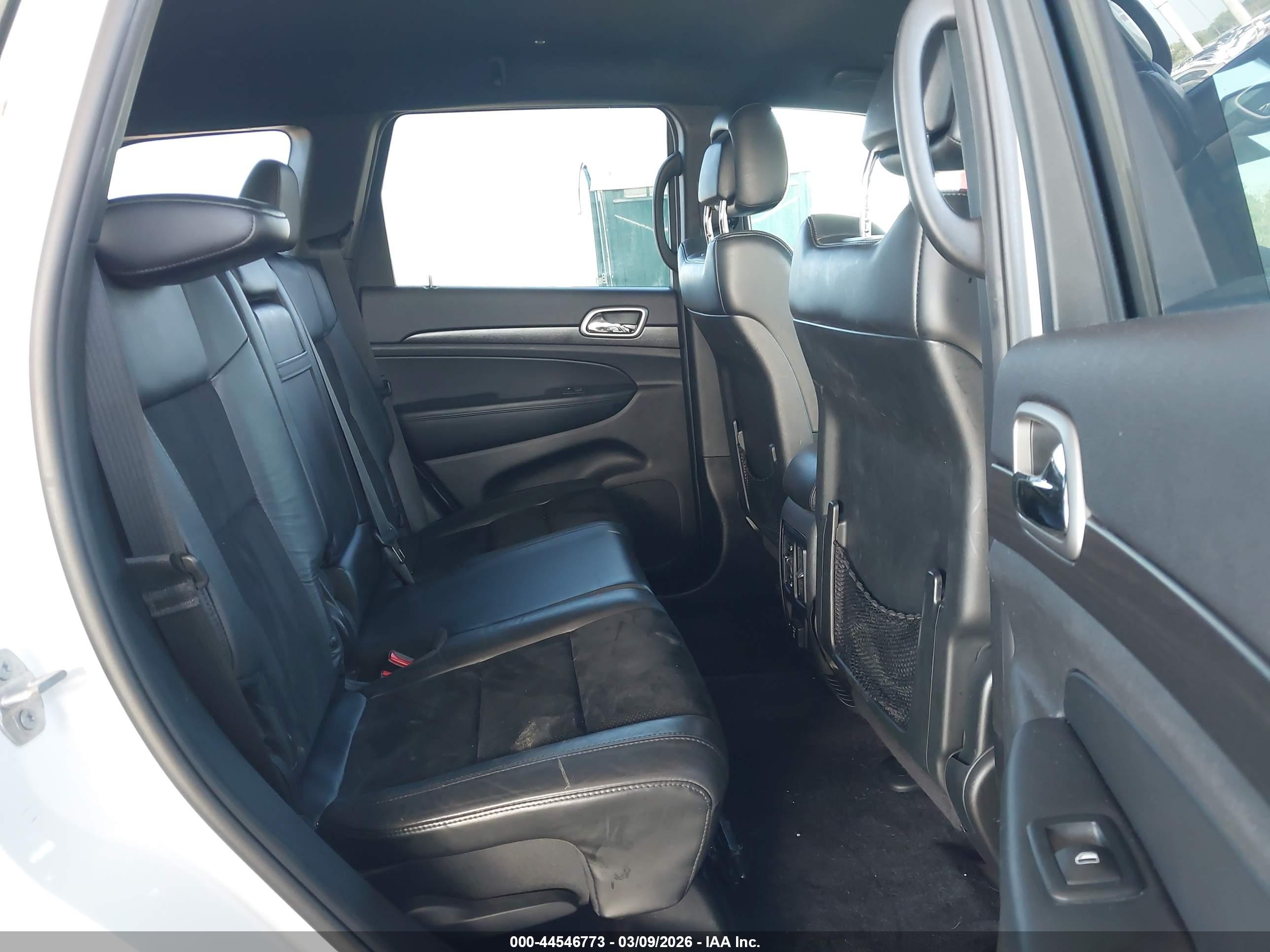JEEP GRAND image 8