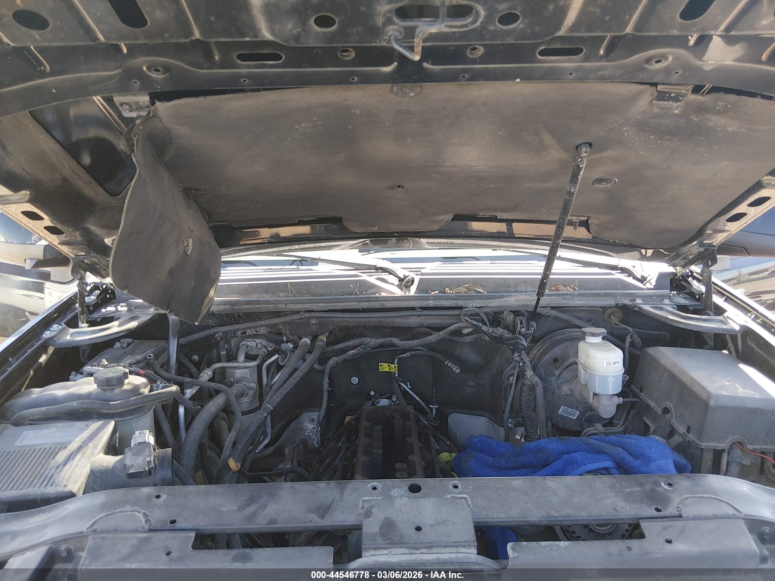 CHEVROLET TAHOE image 10