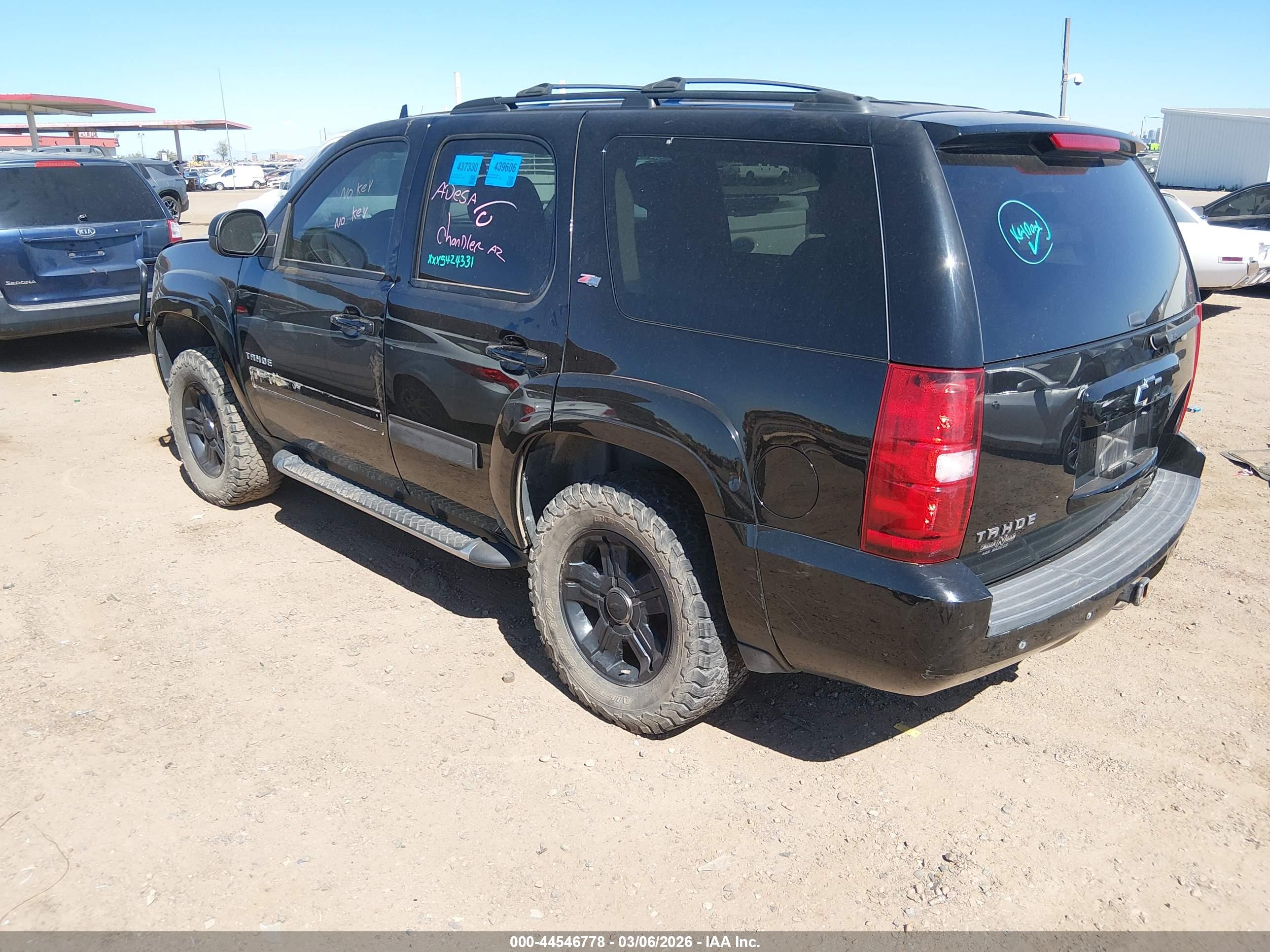 CHEVROLET TAHOE image 3
