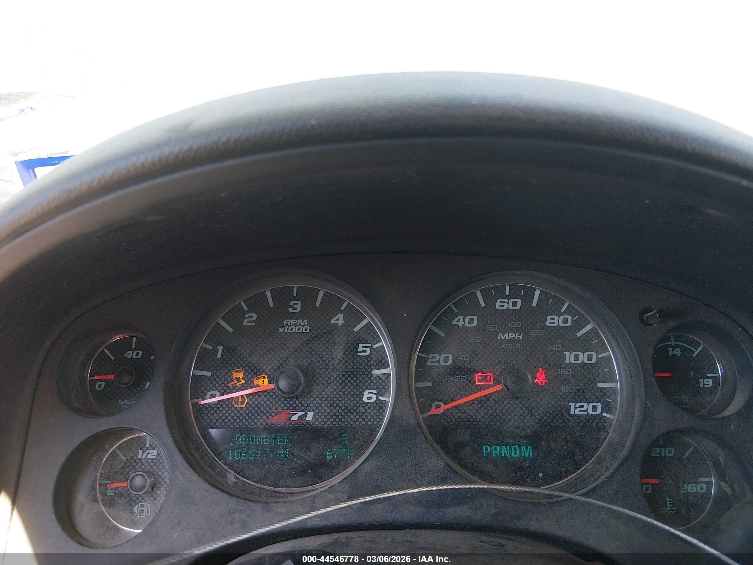 CHEVROLET TAHOE image 7