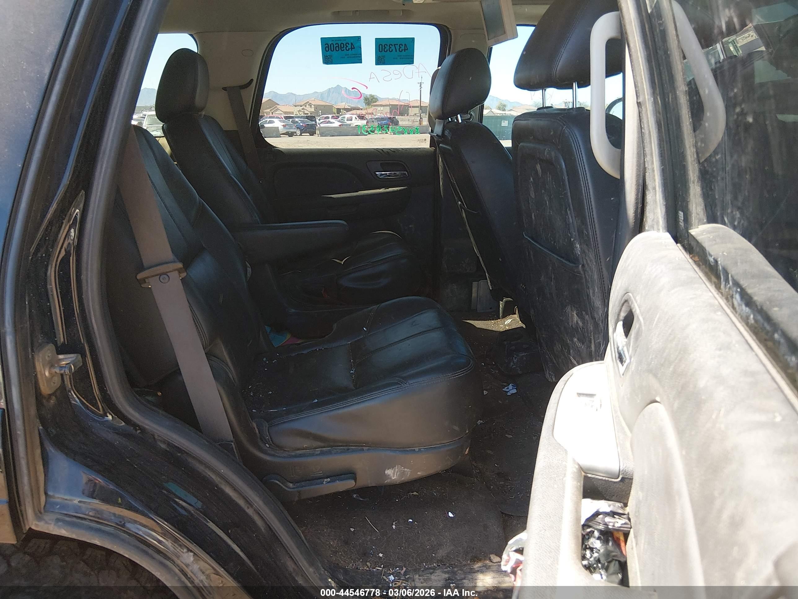 CHEVROLET TAHOE image 8