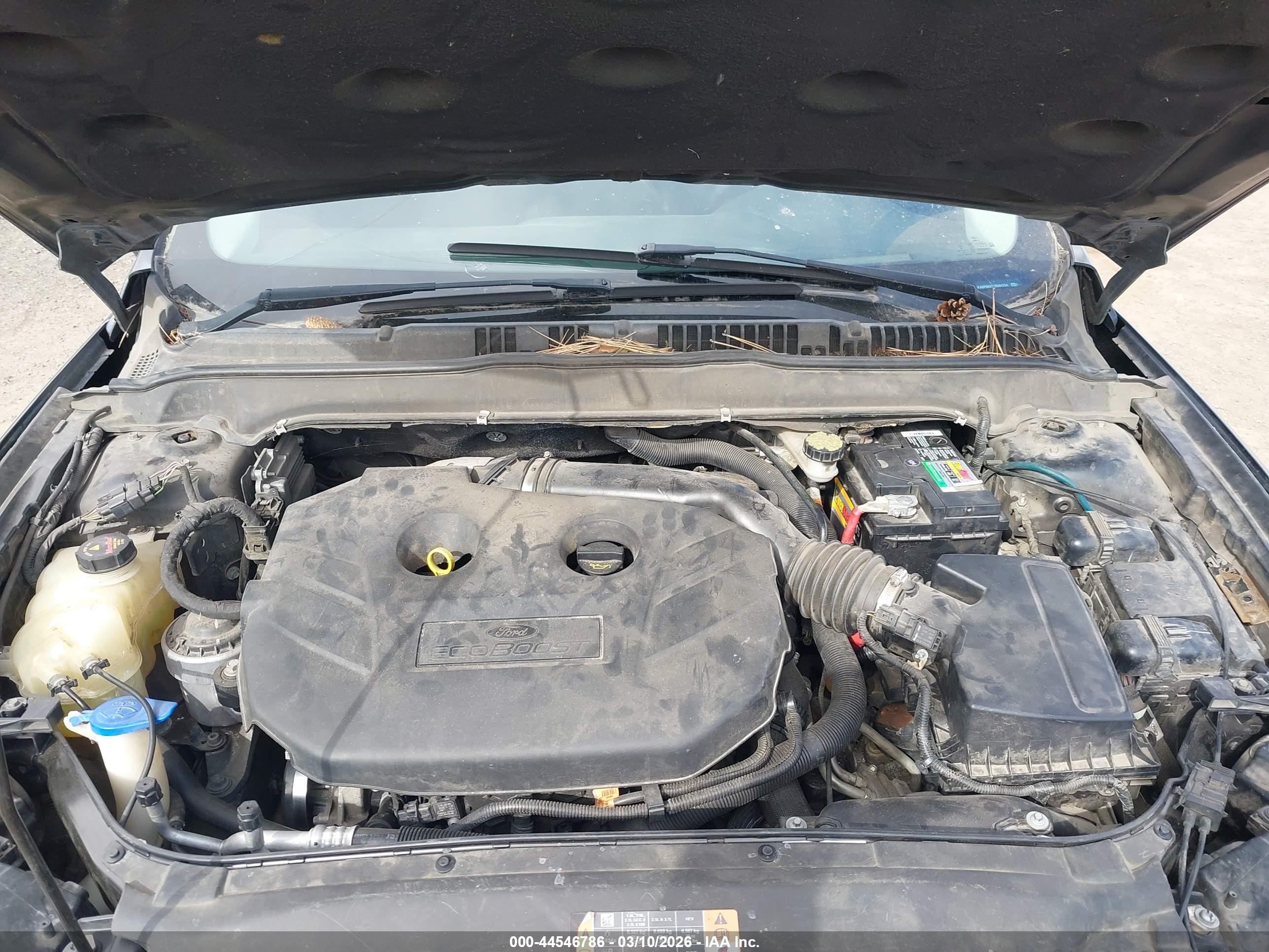 FORD FUSION image 10