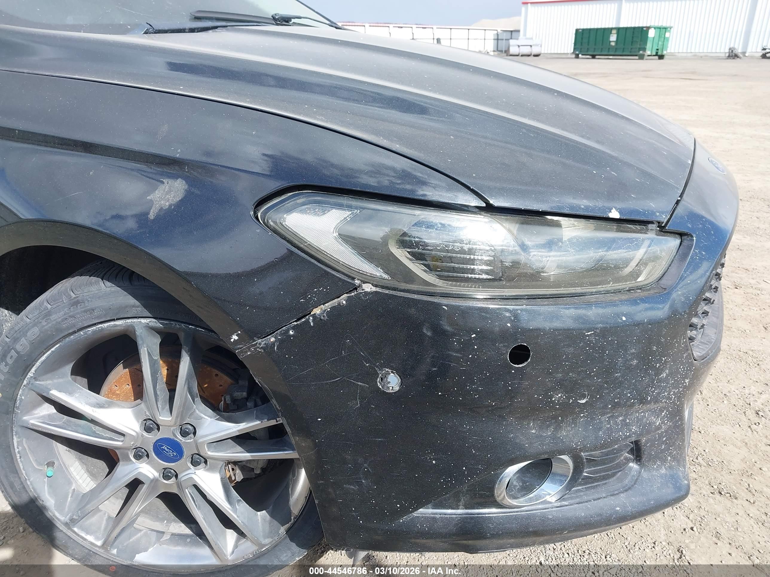 FORD FUSION image 6