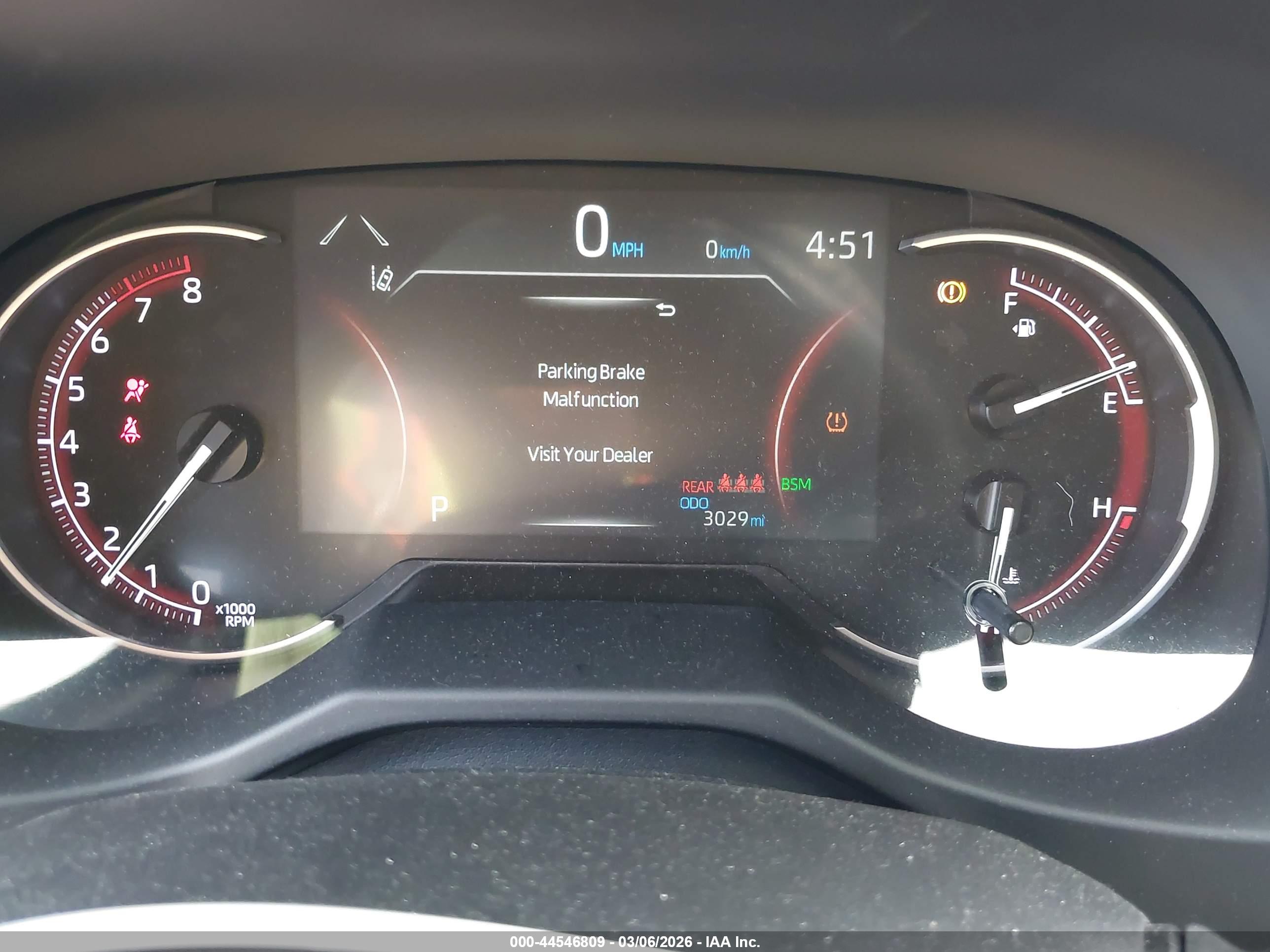 TOYOTA RAV4 image 7