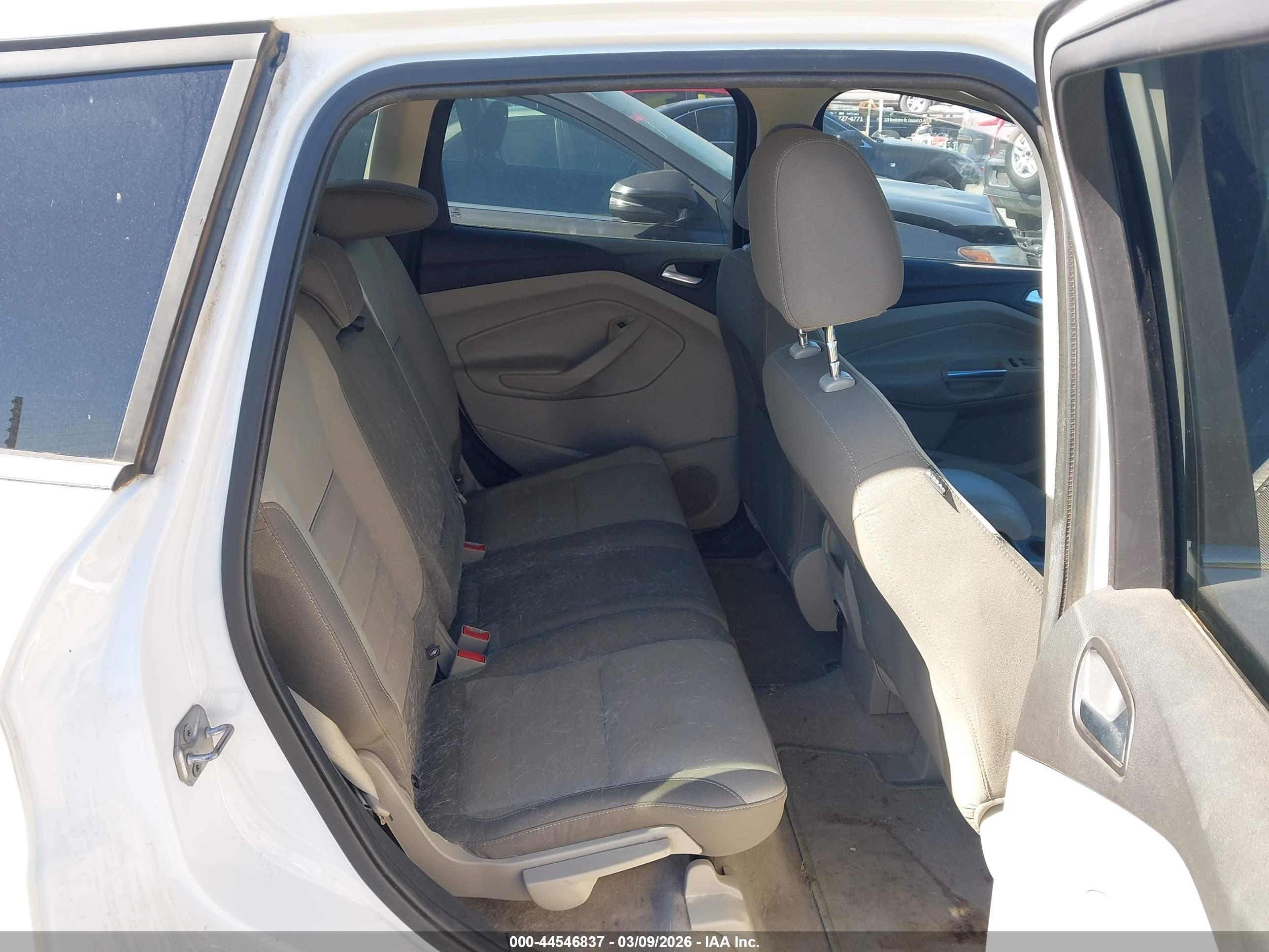 FORD ESCAPE image 8
