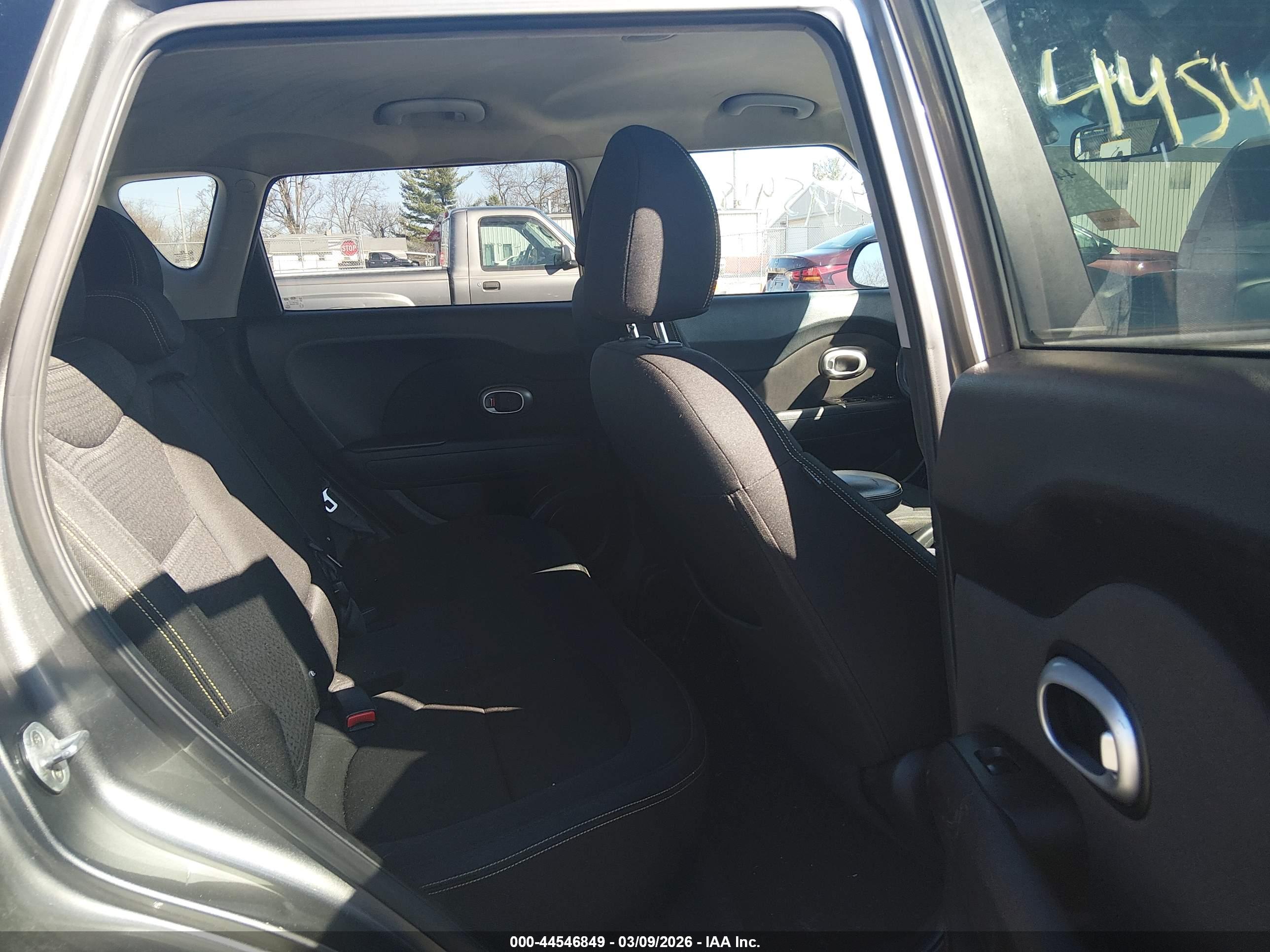 KIA SOUL image 8