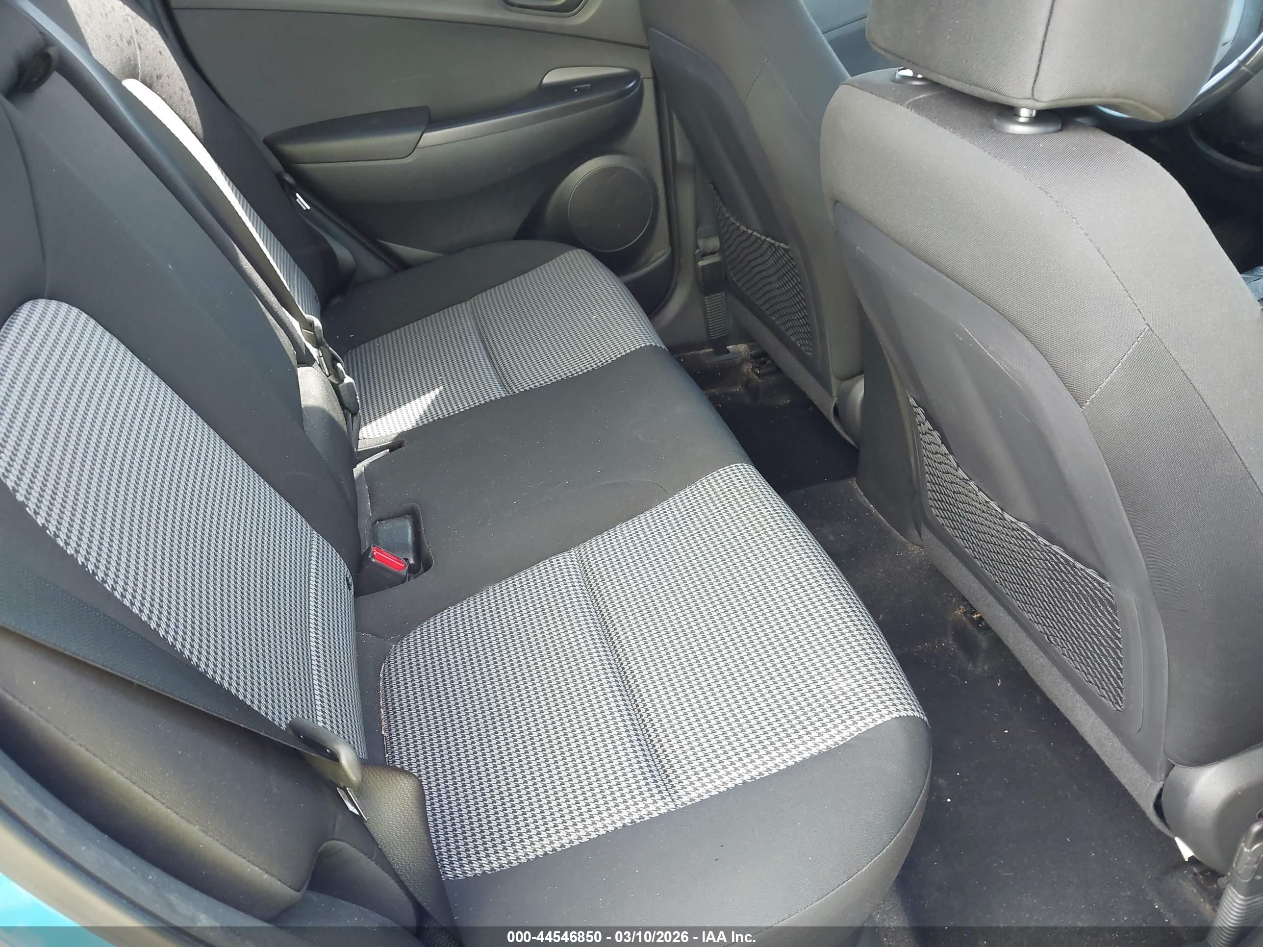 HYUNDAI KONA image 8