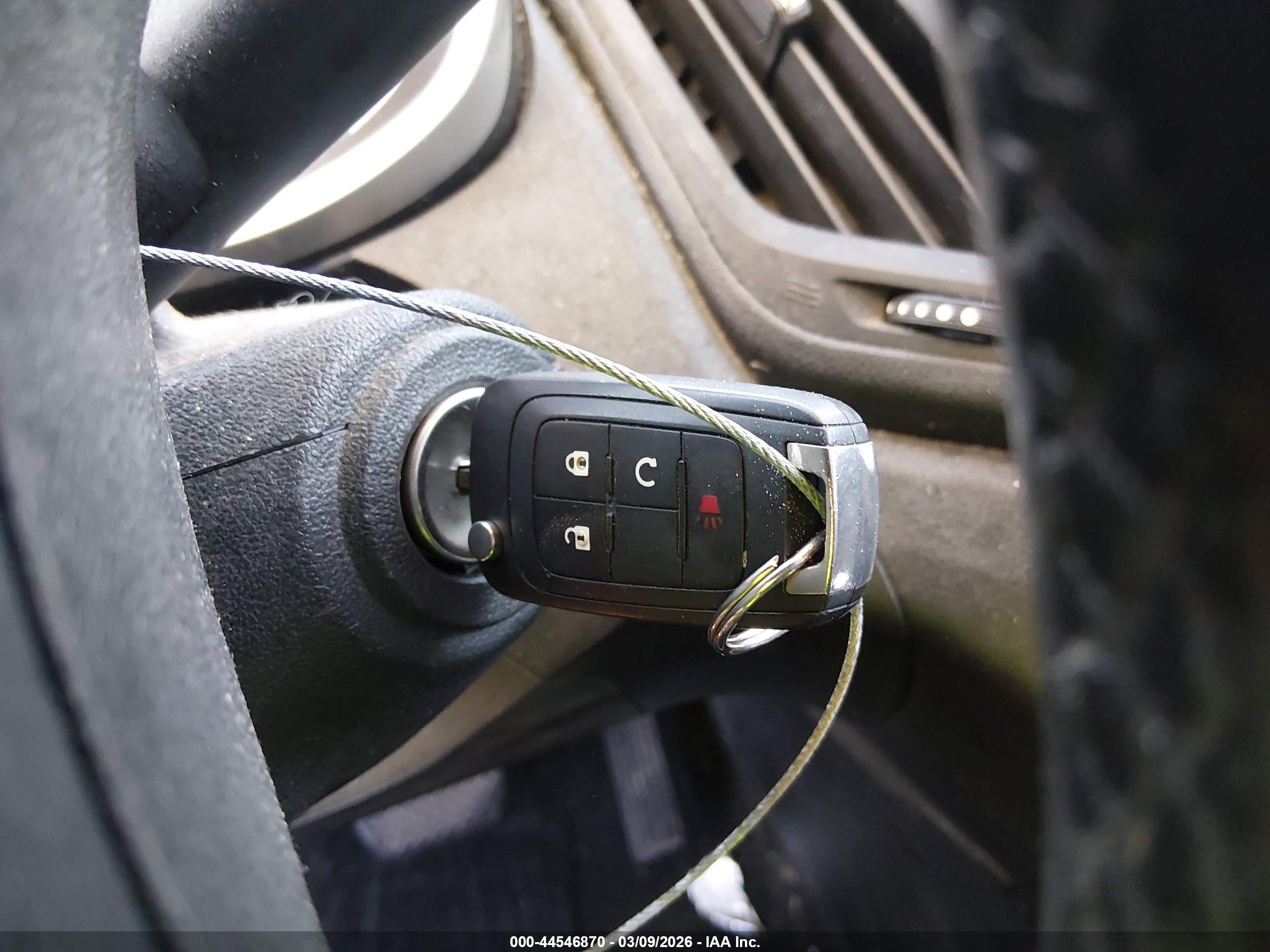 CHEVROLET EQUINOX image 11
