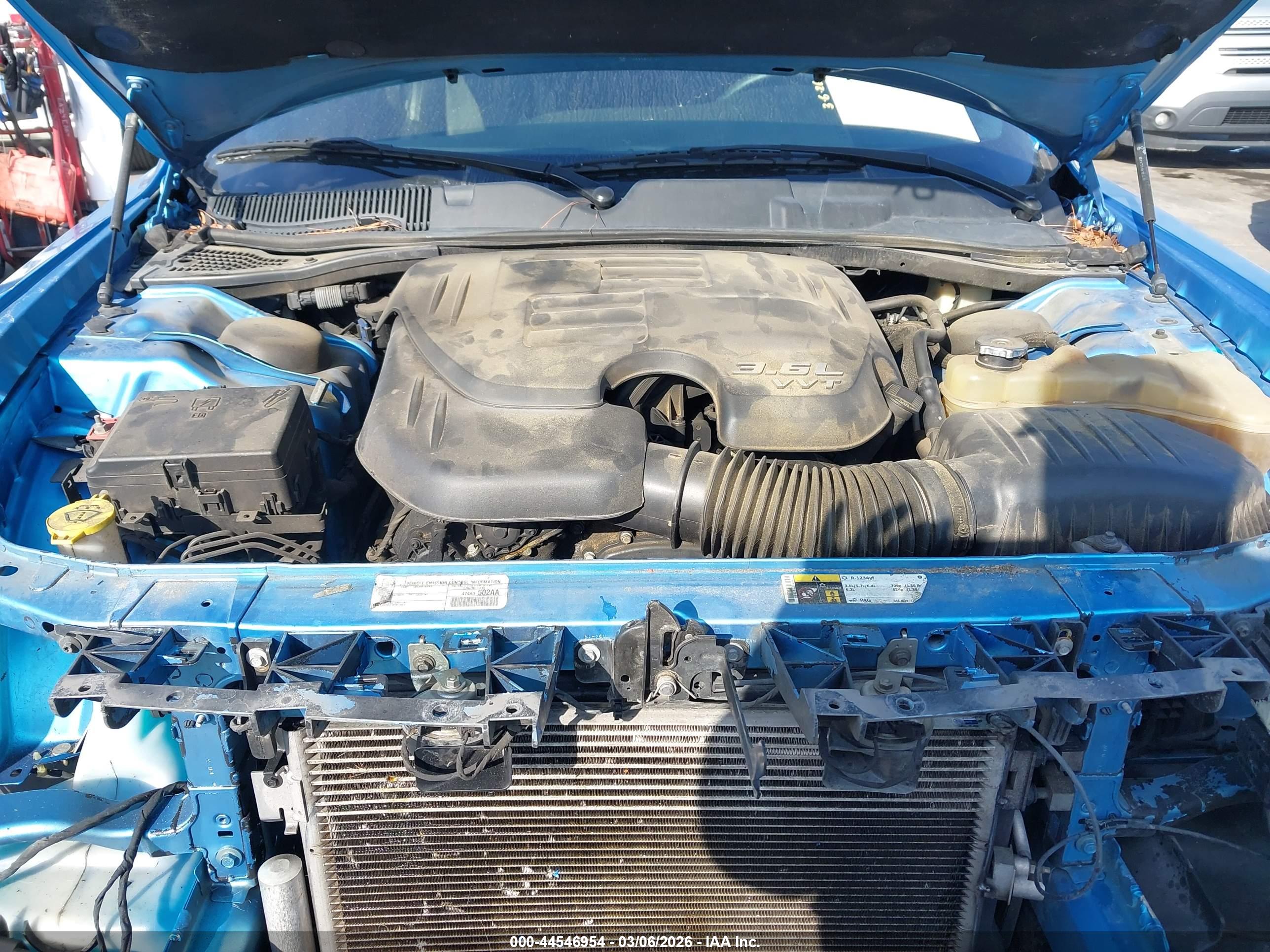 DODGE CHALLENGER image 10